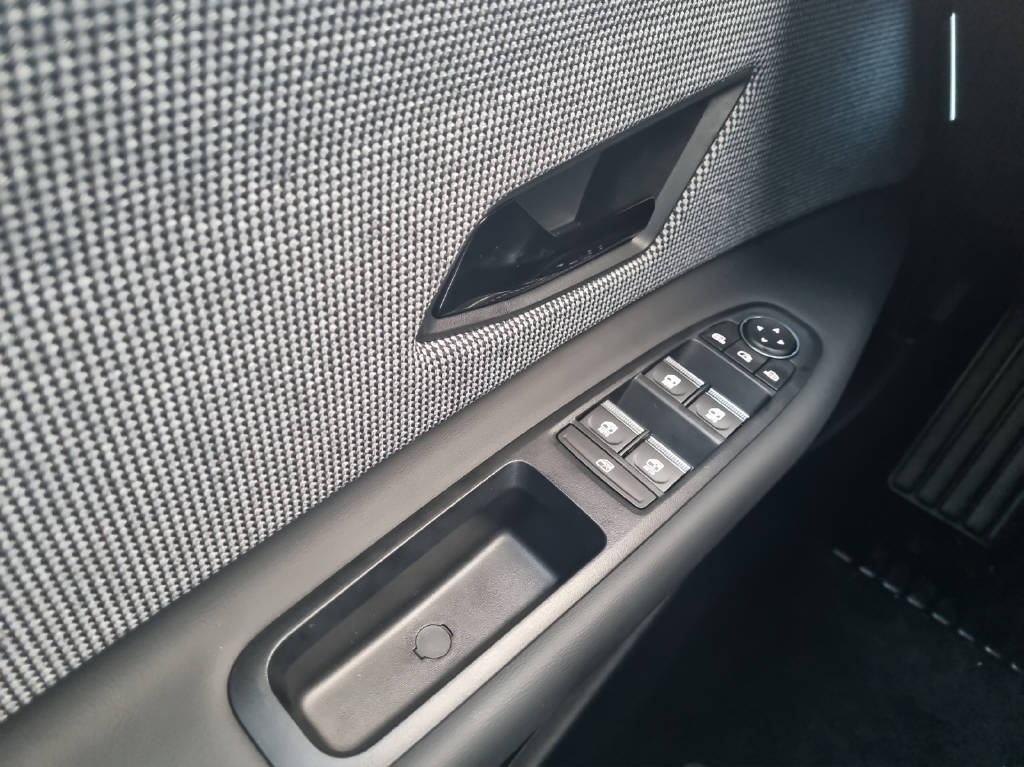 RENAULT R4 E-TECH ELECTRIC iconic 150PS Comfort Range - 15