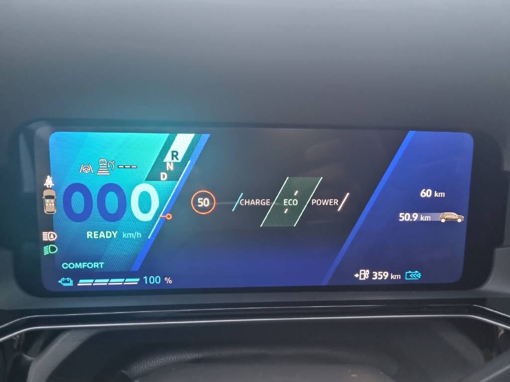 RENAULT R4 E-TECH ELECTRIC iconic 150PS Comfort Range - 10