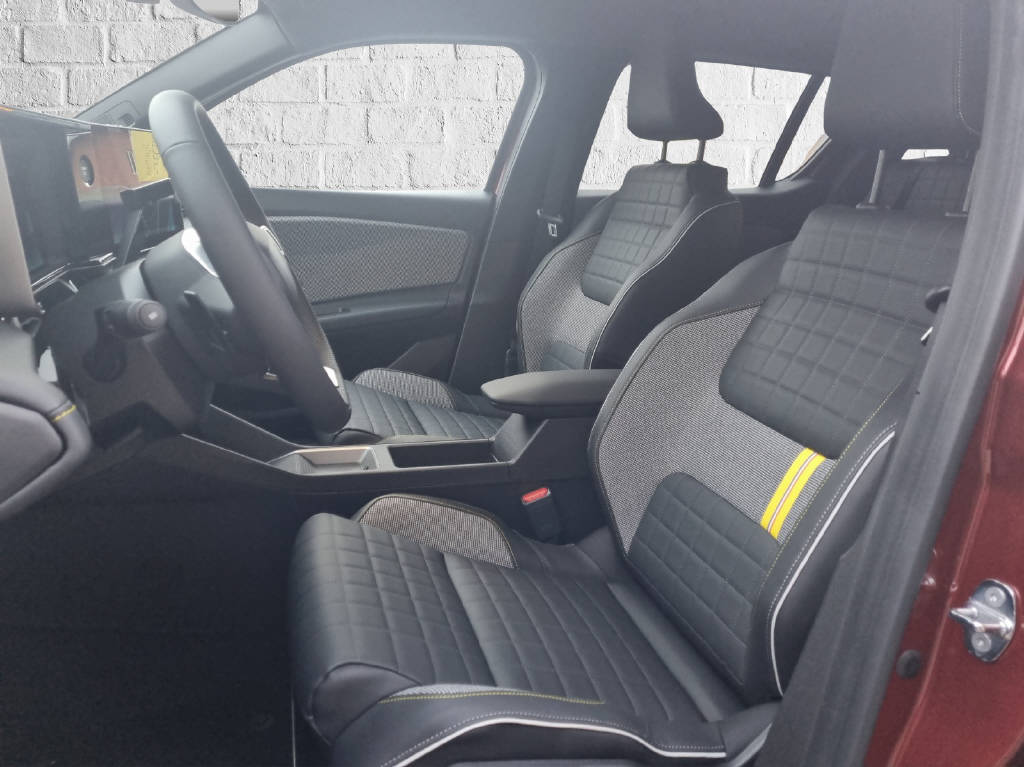 RENAULT R4 E-TECH ELECTRIC iconic 150PS Comfort Range - 11