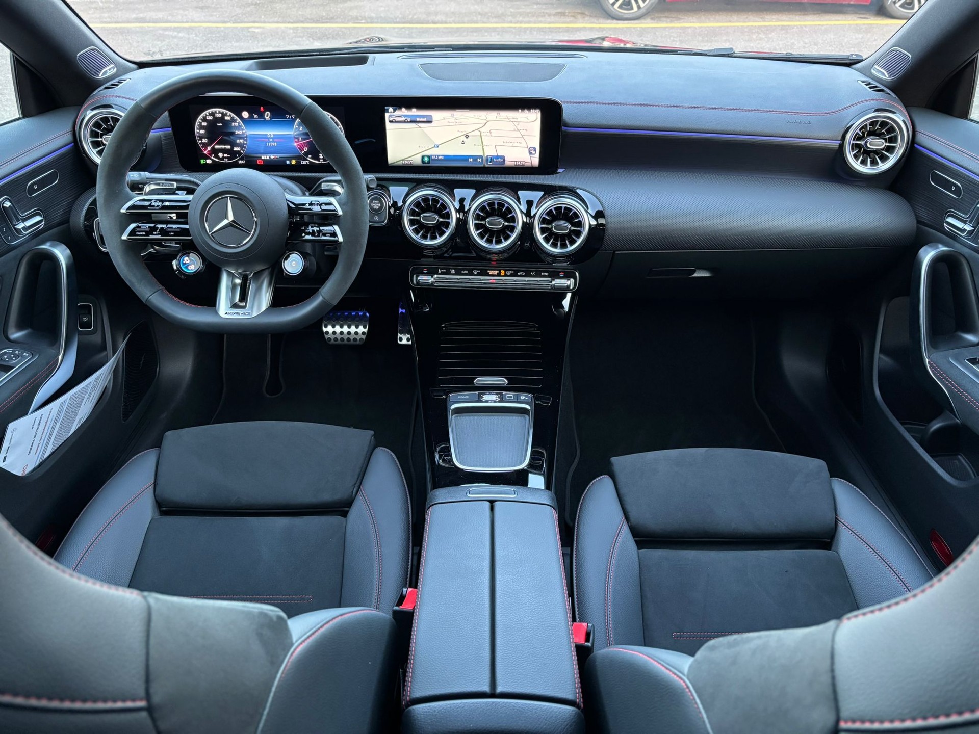 MERCEDES-BENZ CLA 45 S AMG 4Matic+ - 8