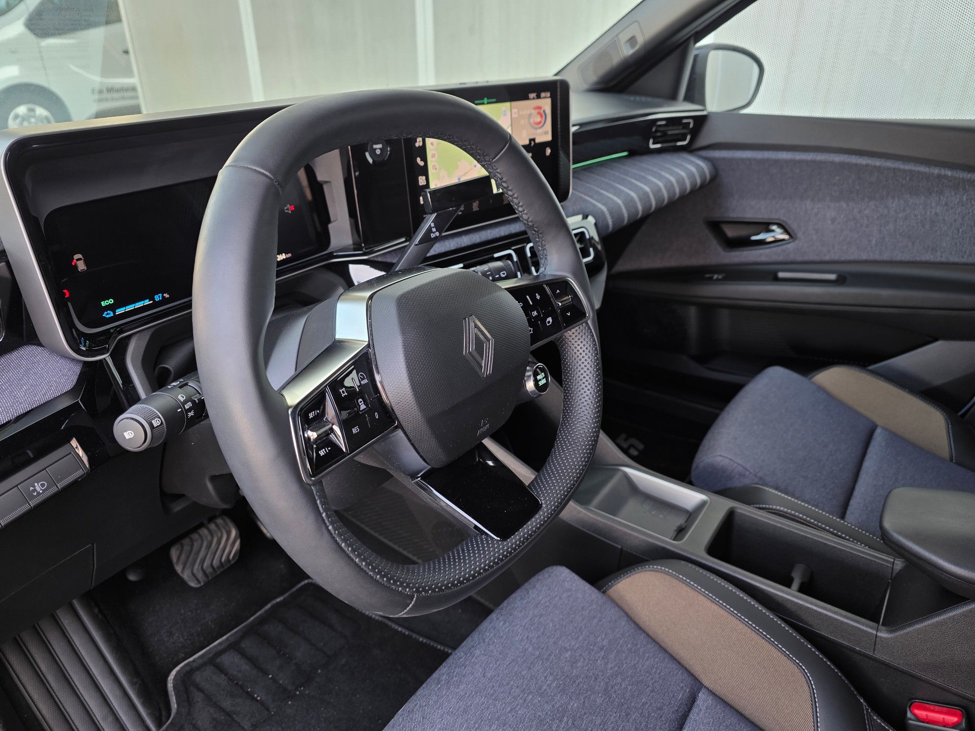 RENAULT R5 E-Tech Comfort Range 52 kWh Techno - 6