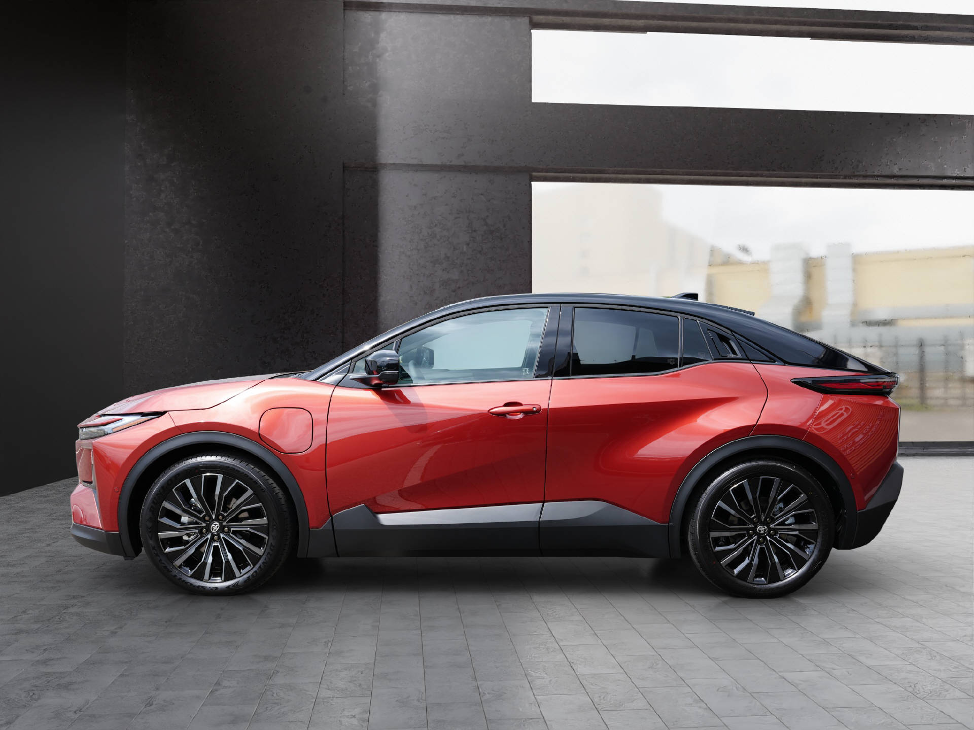 TOYOTA C-HR+ Premium AWD - 3