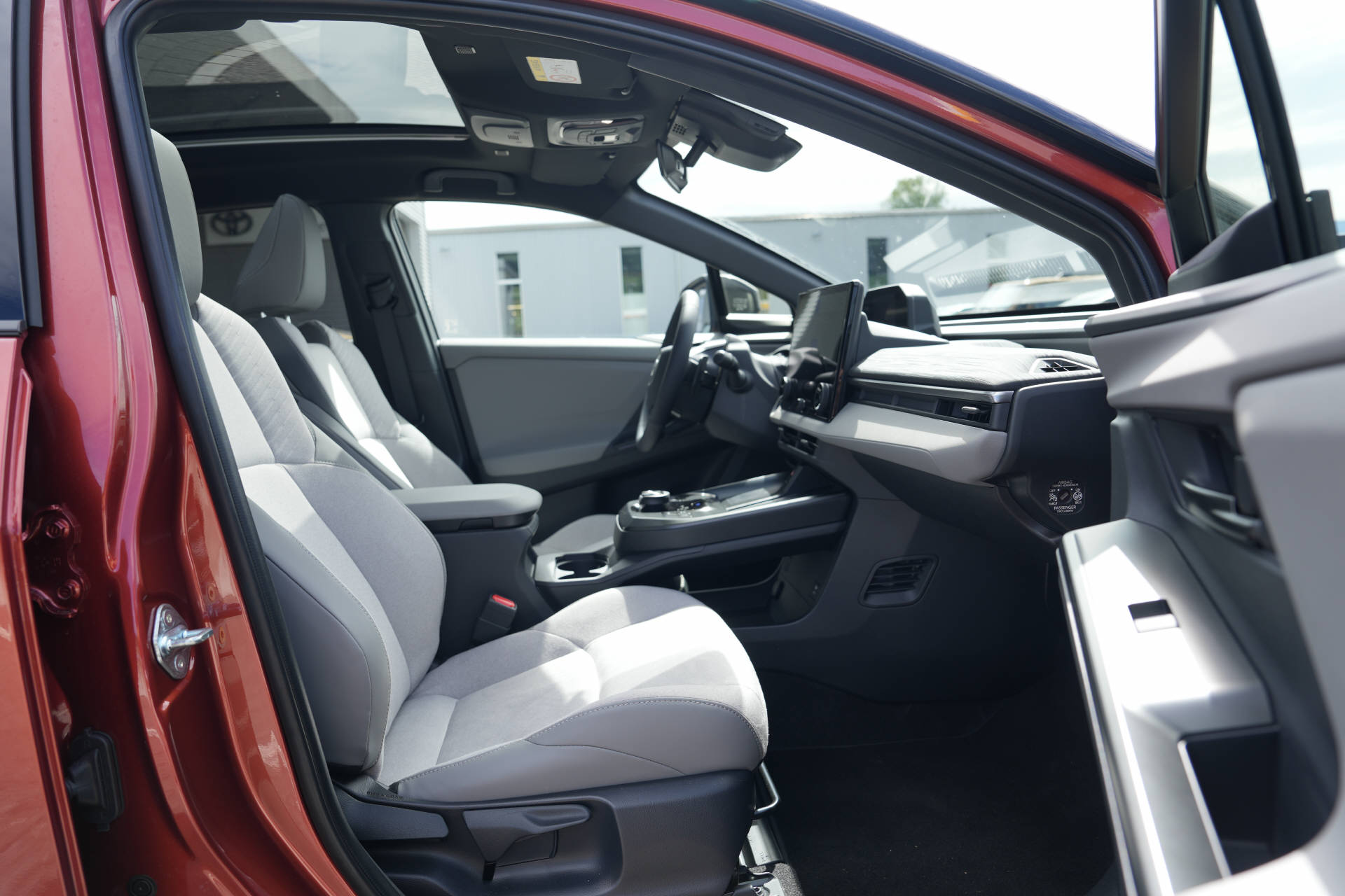 TOYOTA C-HR+ Premium AWD - 10