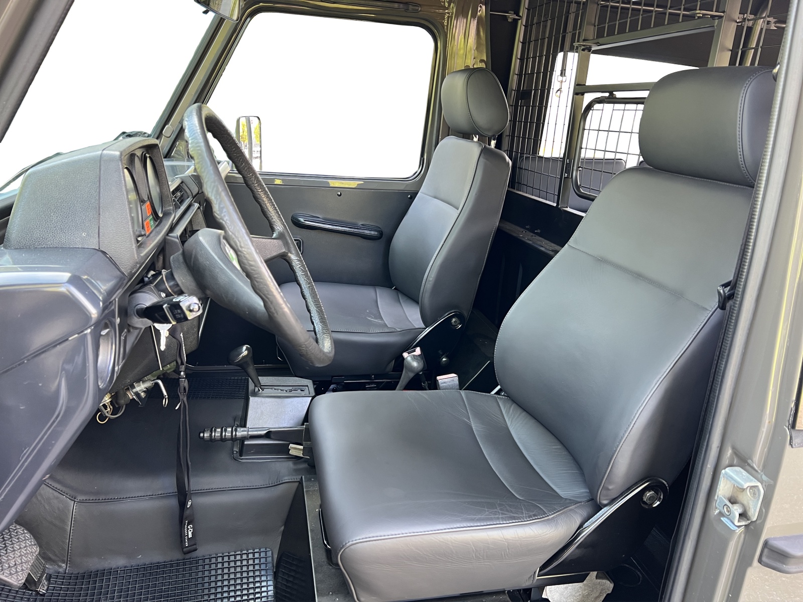 PUCH 230 RE 3 SWISS - 9