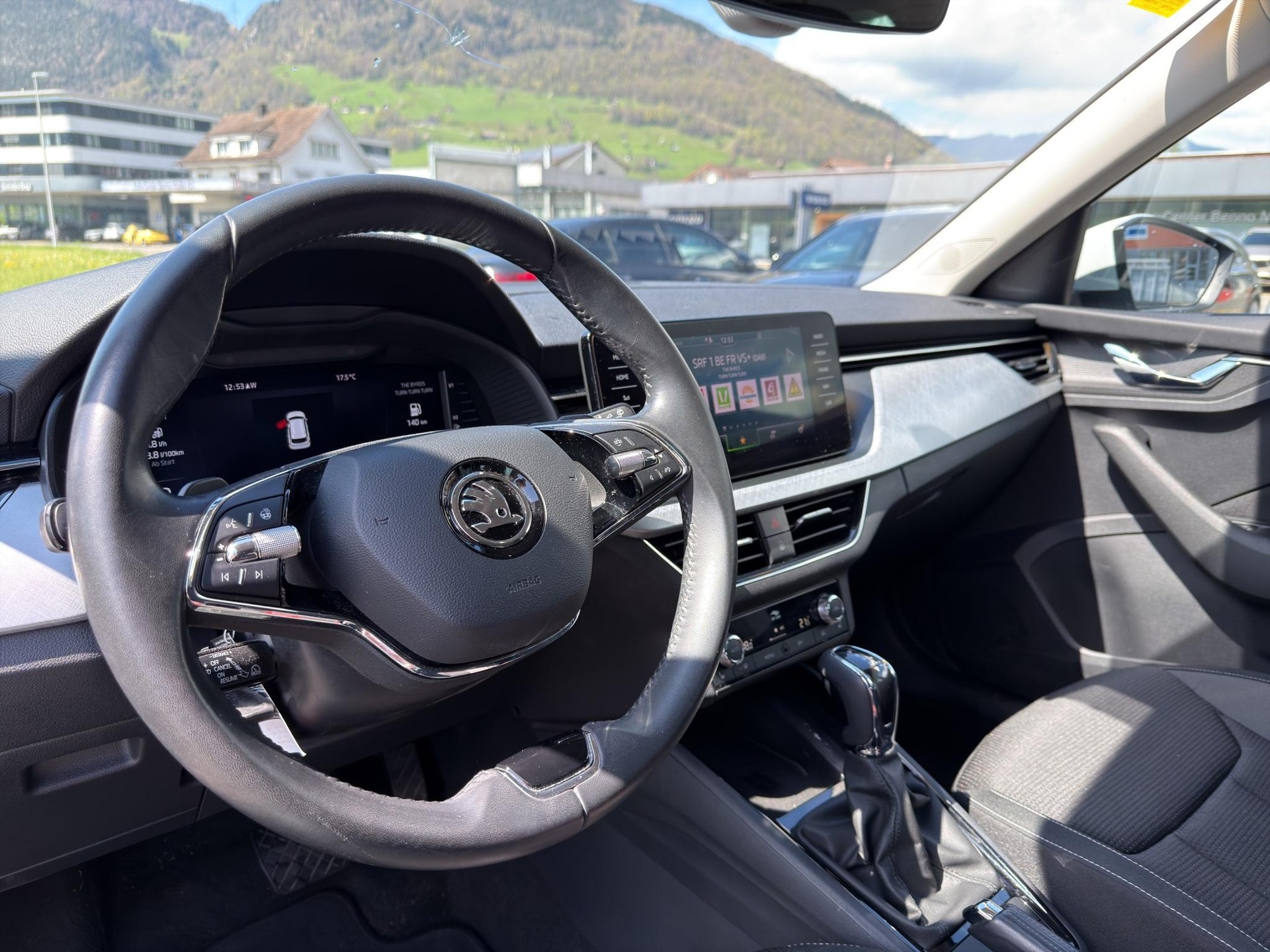 SKODA Kamiq 1.0 TSI Tour DSG - 18