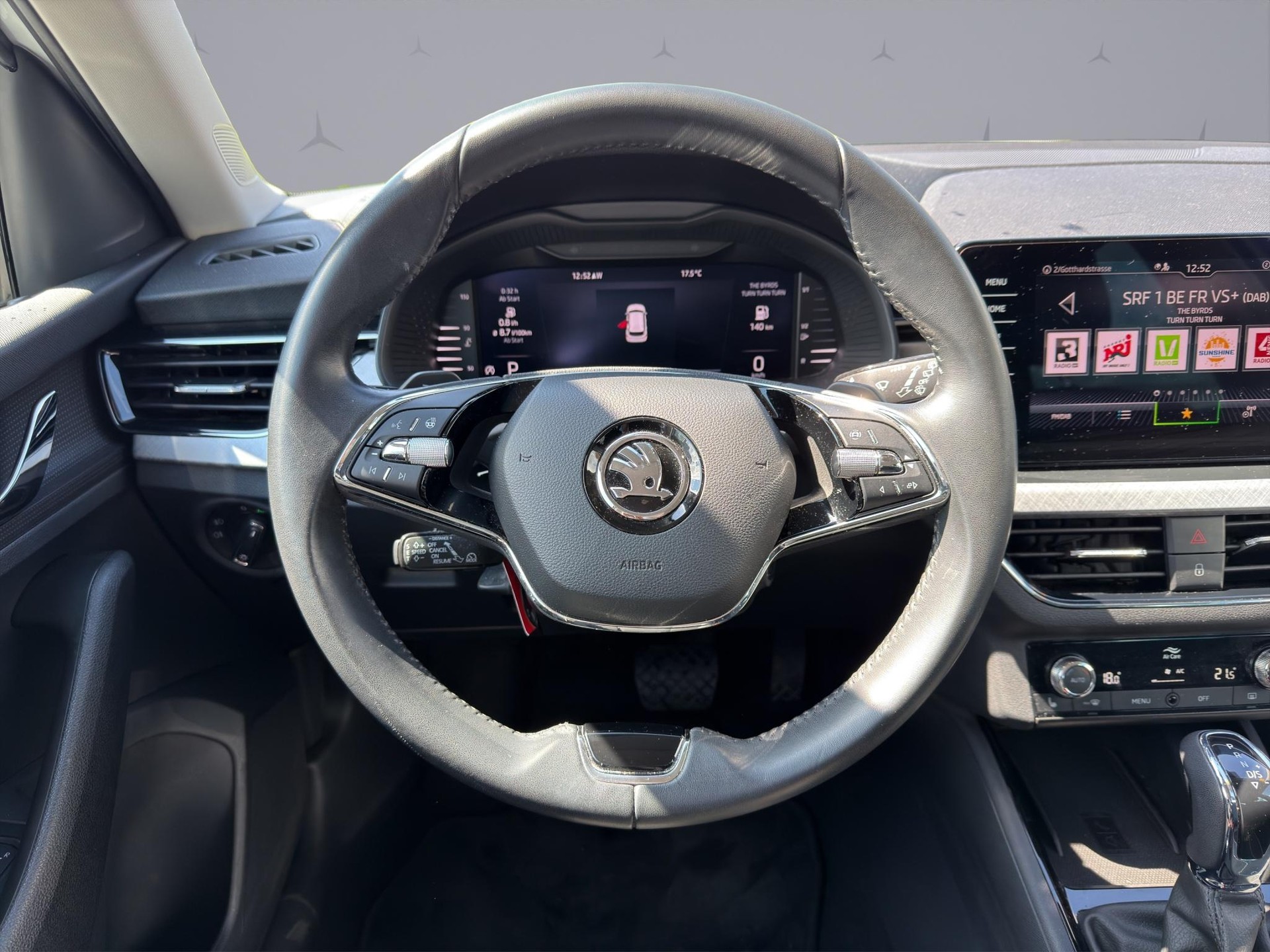 SKODA Kamiq 1.0 TSI Tour DSG - 11