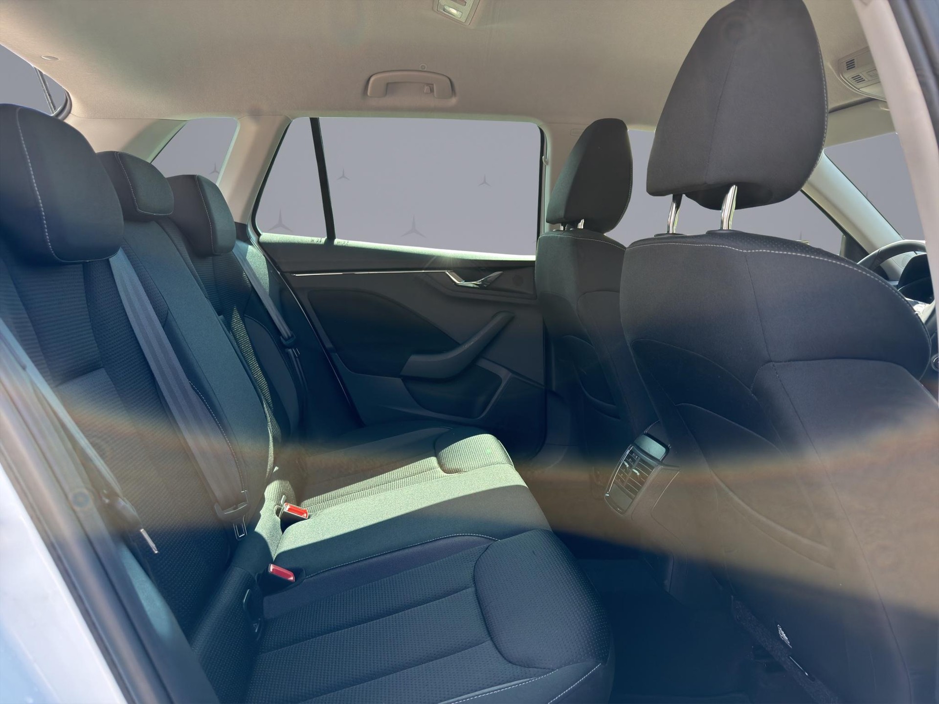 SKODA Kamiq 1.0 TSI Tour DSG - 16