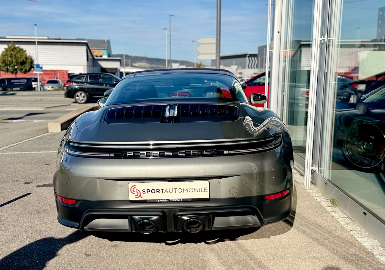 Porsche 911 Carrera 4 Cabriolet GTS PDK, Bild 11