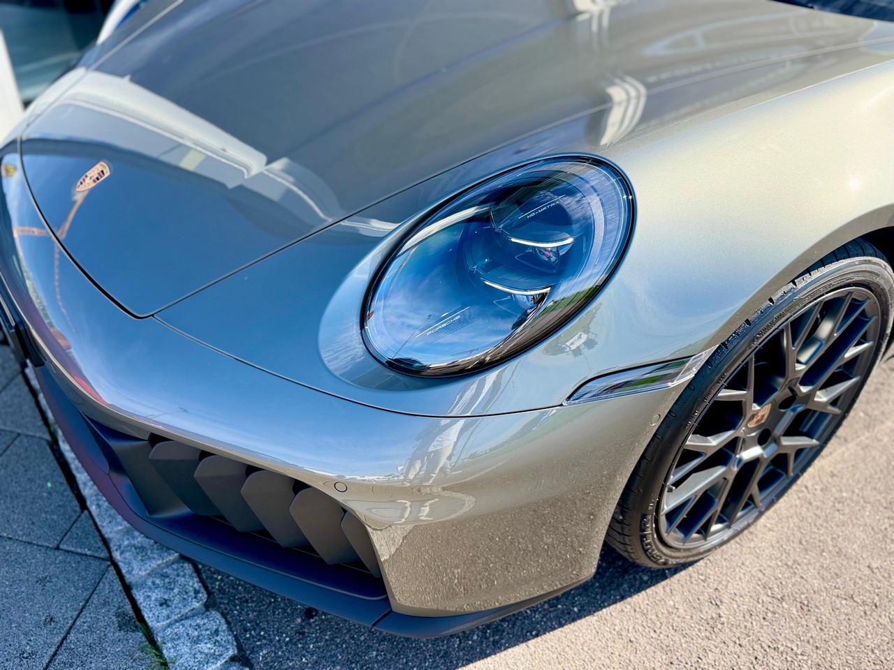 Porsche 911 Carrera 4 Cabriolet GTS PDK, Bild 7