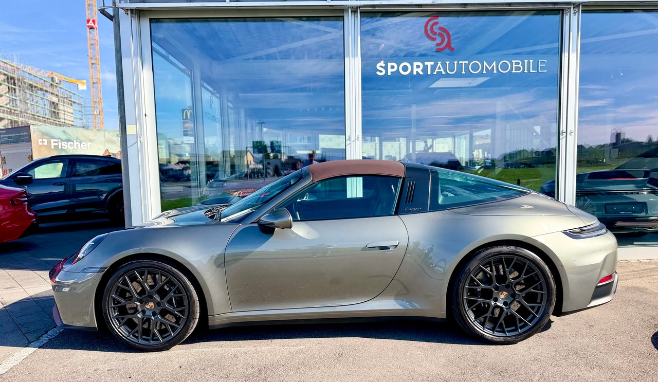 Porsche 911 Carrera 4 Cabriolet GTS PDK, Bild 9