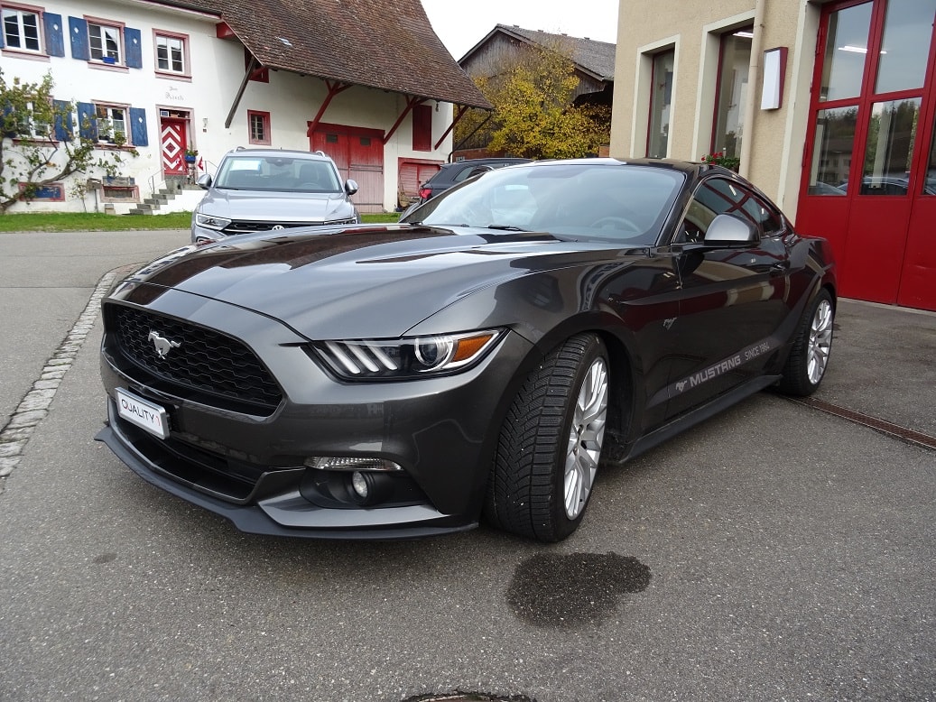 FORD Mustang Coupé 2.3 EcoBoost