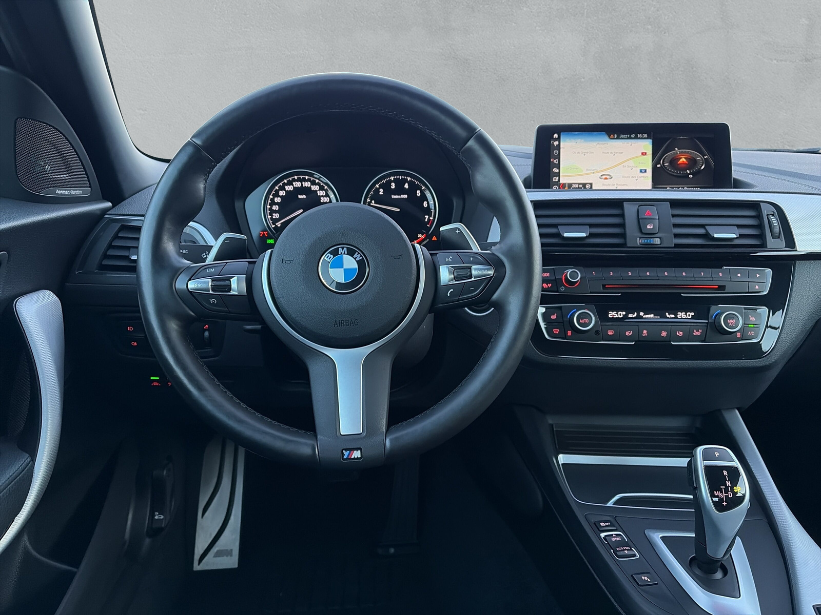 BMW 220i Cabrio M Sport F23 (CH) - 16