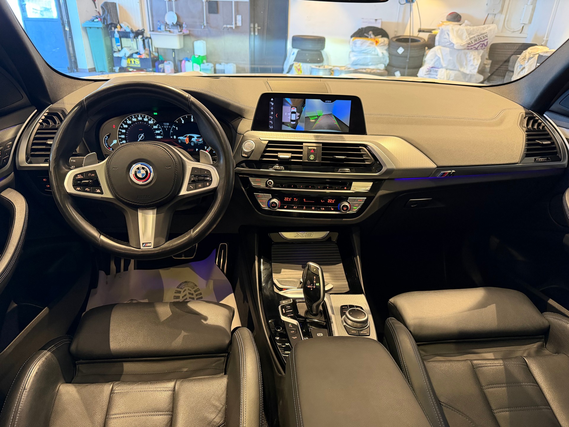 BMW X3 20i xDrive paddles - 12