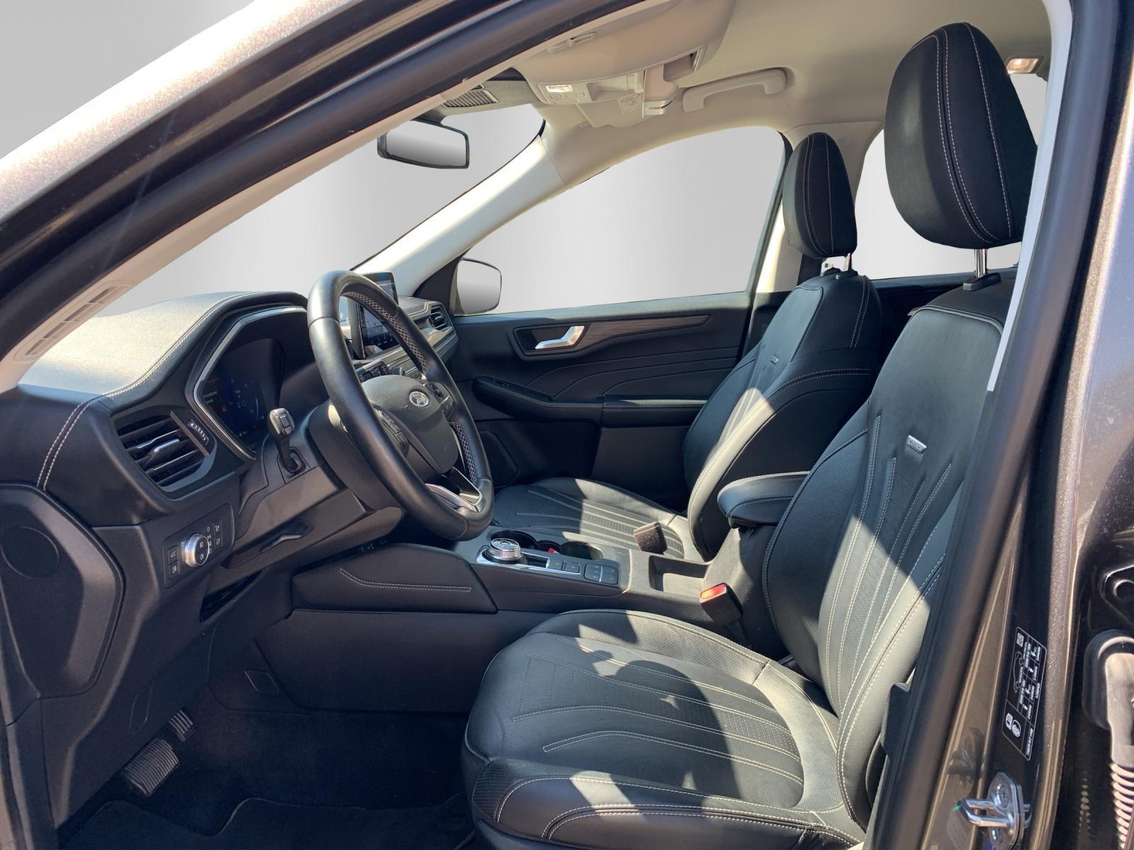 FORD Kuga 2.5 Plug-in Hybrid Vignale - 12