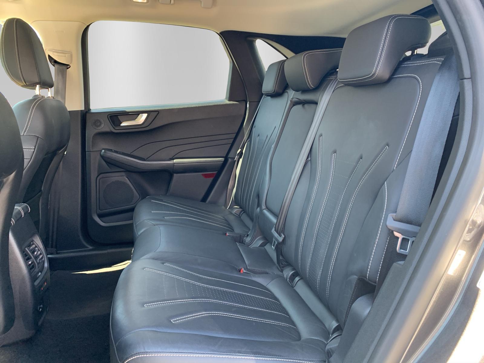 FORD Kuga 2.5 Plug-in Hybrid Vignale - 11