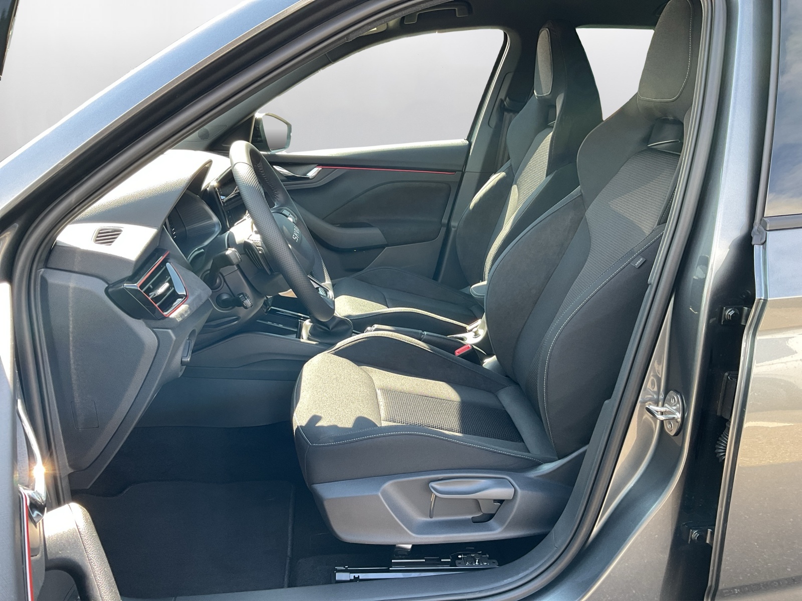 SKODA Kamiq 1.5 TSI Dynamic DSG - 10