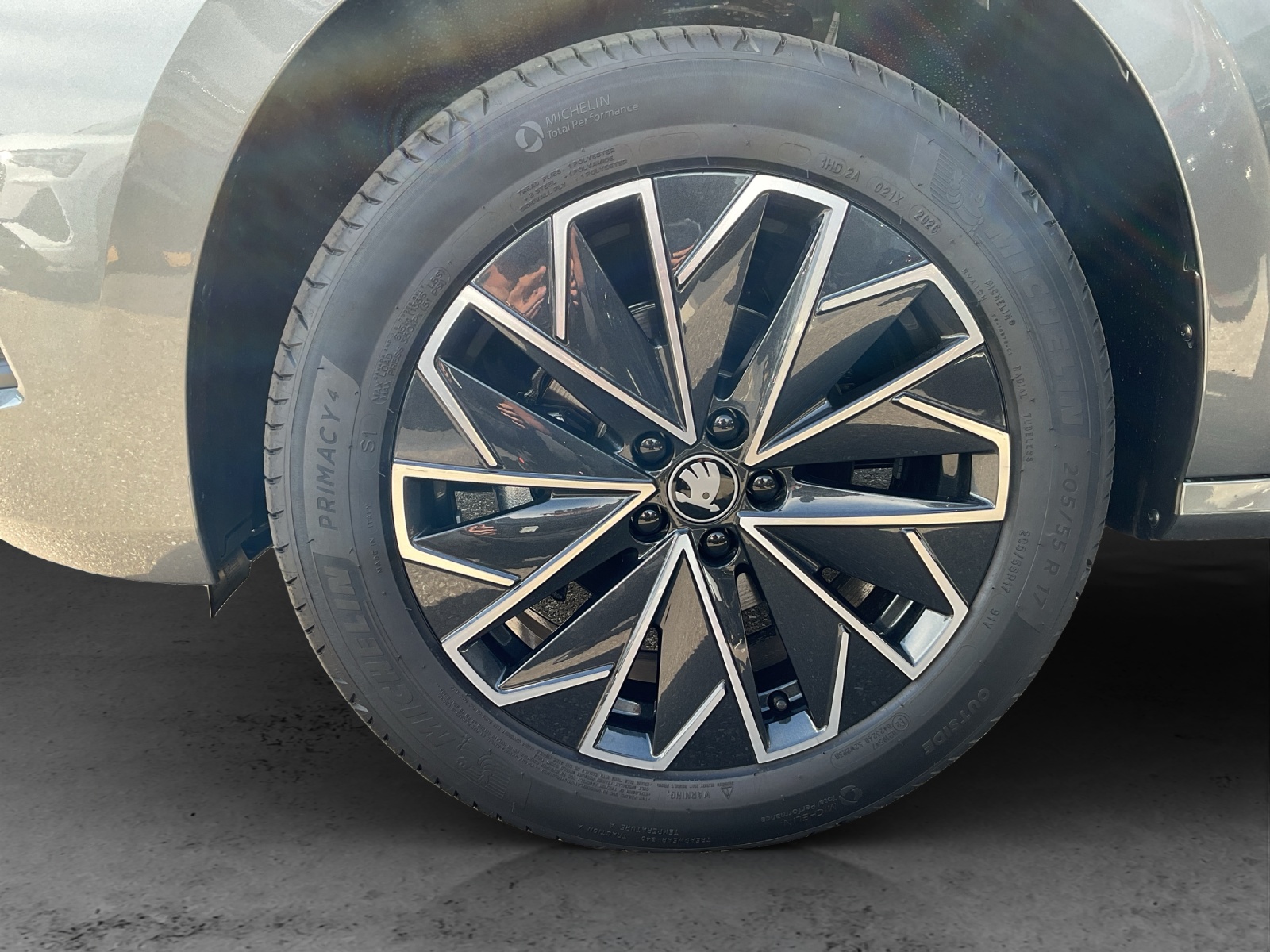 SKODA Kamiq 1.5 TSI Dynamic DSG - 13
