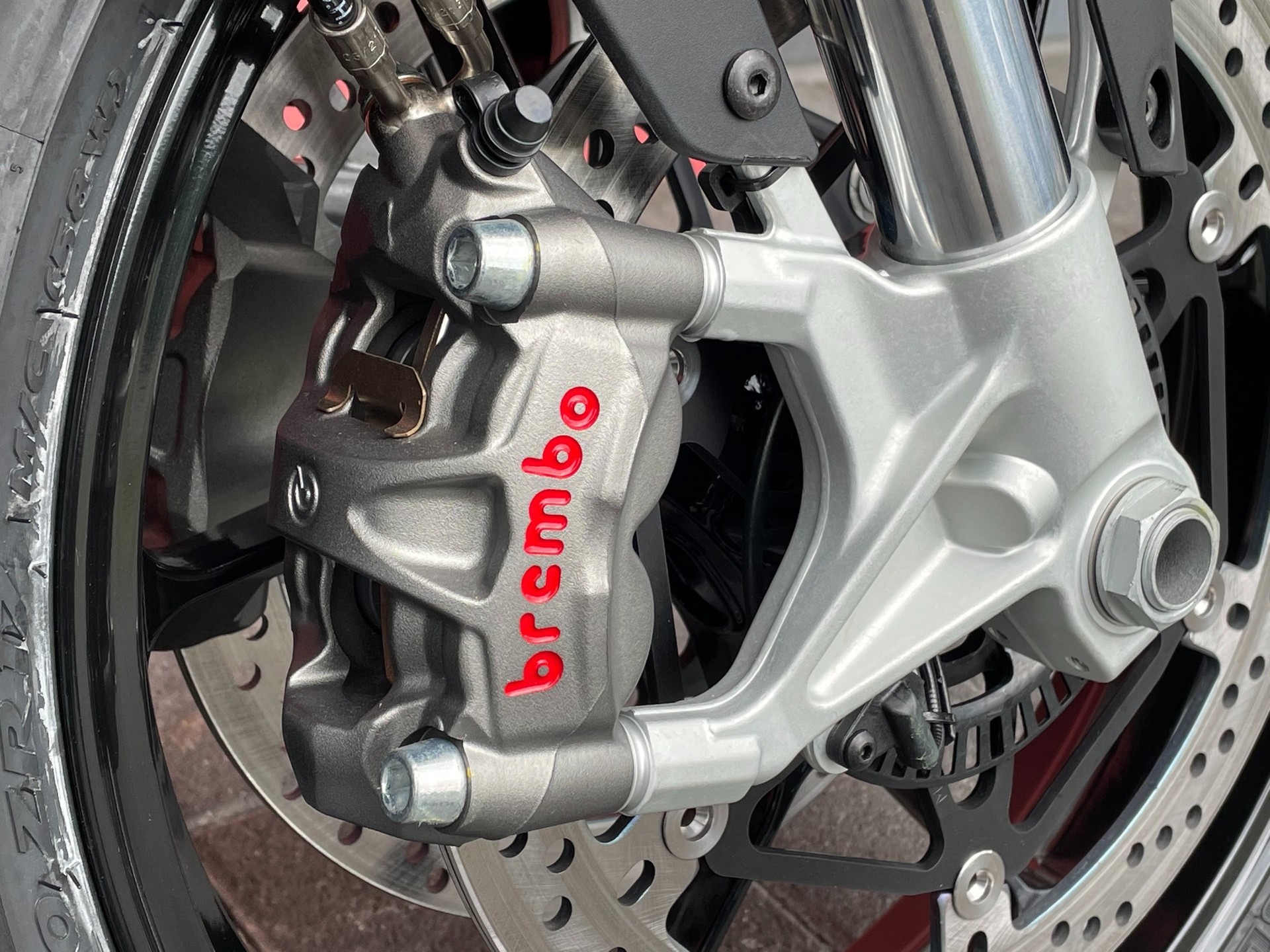 APRILIA Tuono V4 1100 - 12
