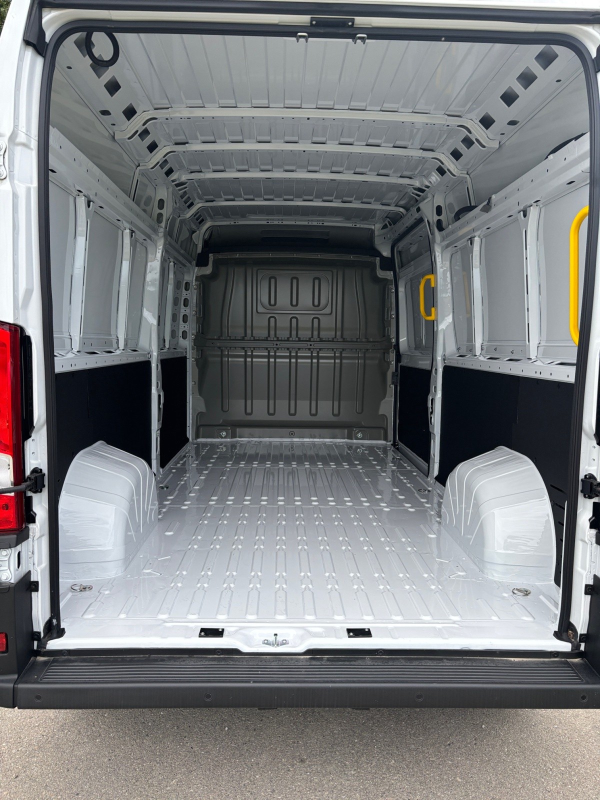 DUCATO 35 L3H2 Automat EAT8
