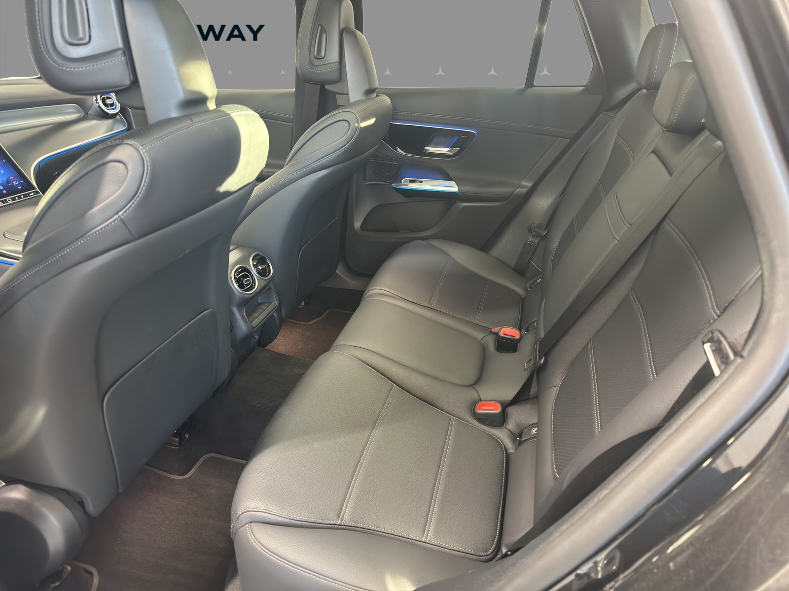 MERCEDES-BENZ GLC 300 e 4Matic EQ Star 9G-Tronic - 16