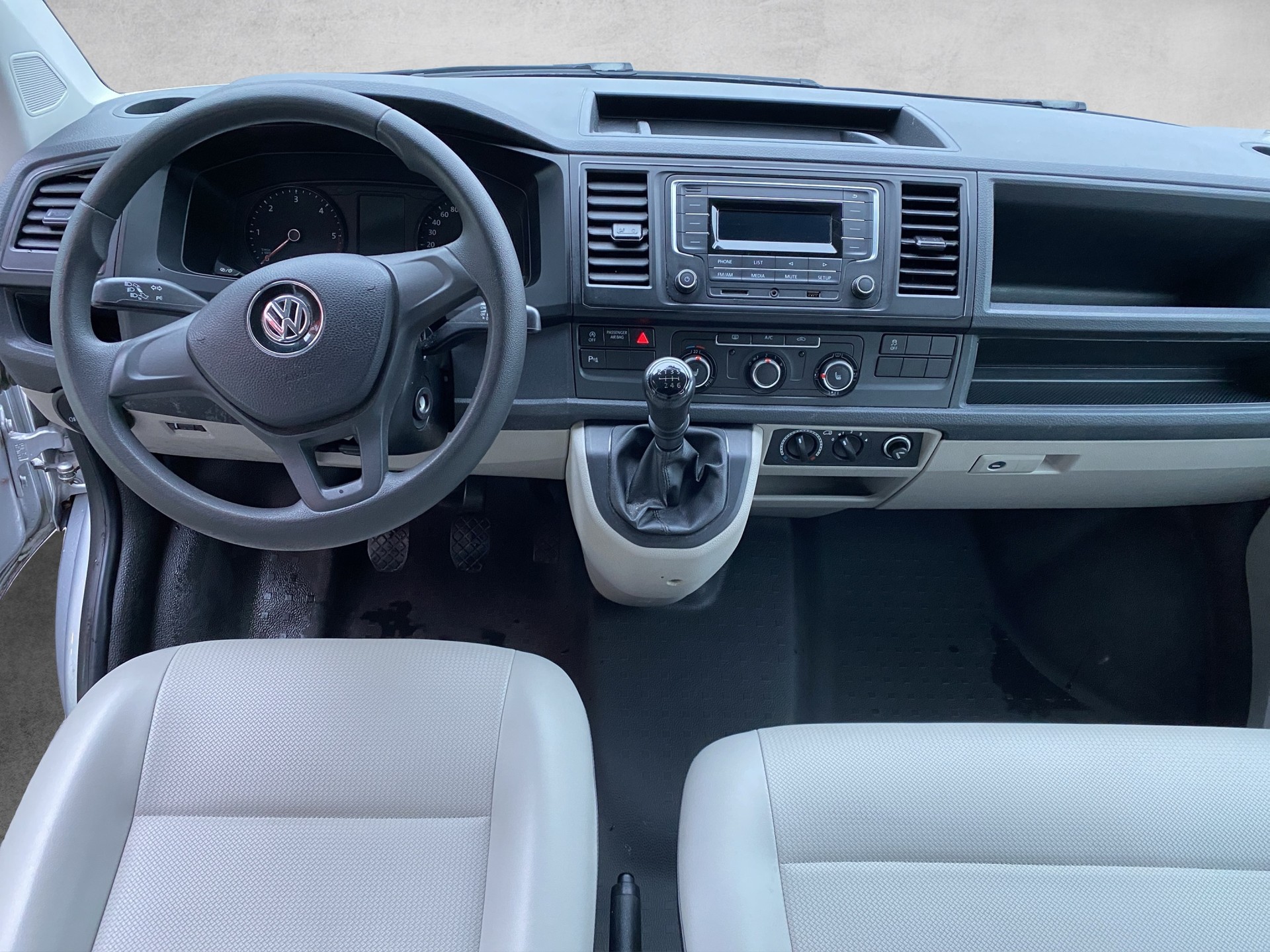 VW T6 Caravelle 2.0 TDI Comfortline 4Motion 9 Plätze - 9