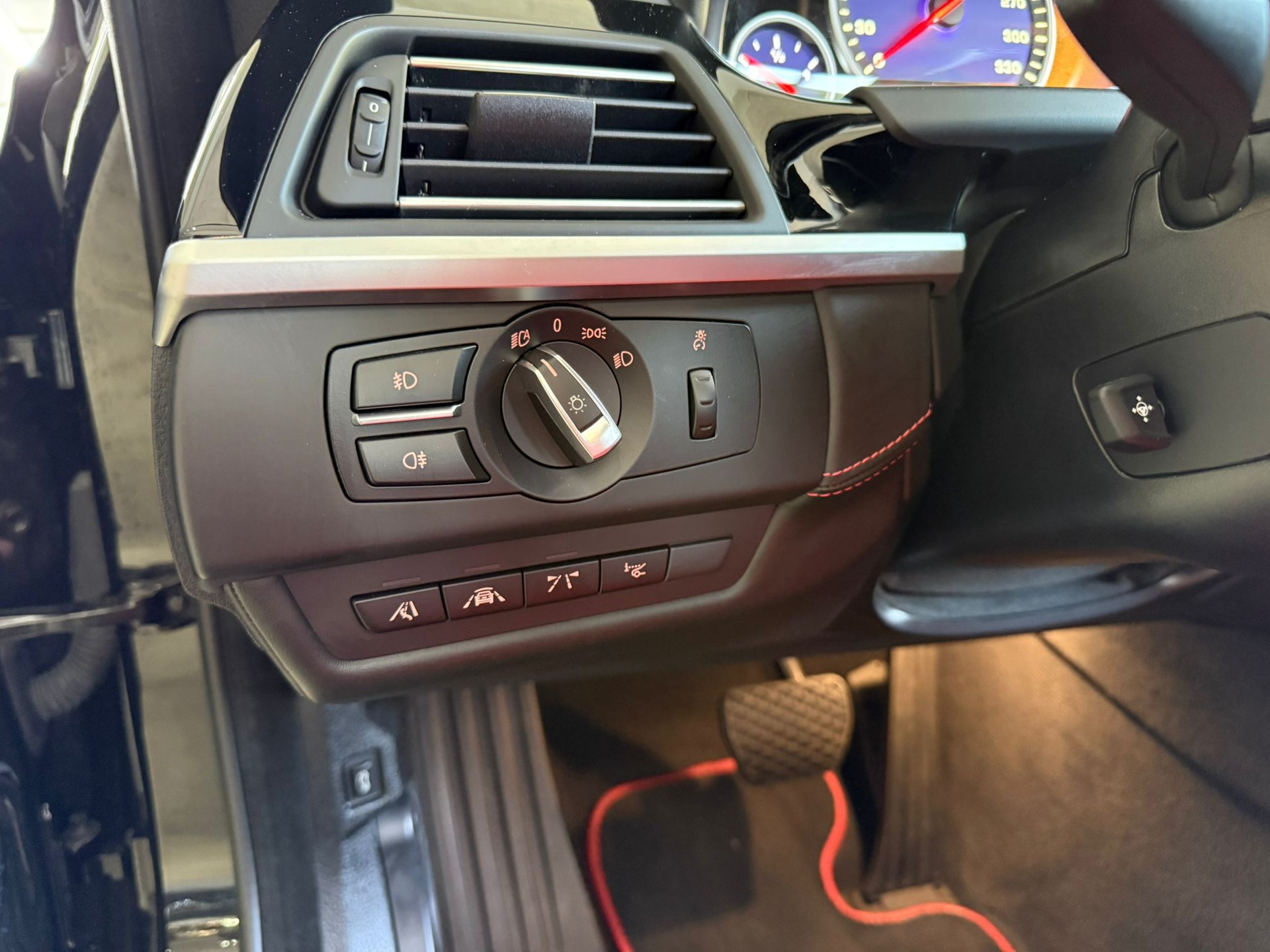 BMW-ALPINA B6 BiTurbo 4.4 V8 Cabrio Editon 50 Switch-Tronic - 9