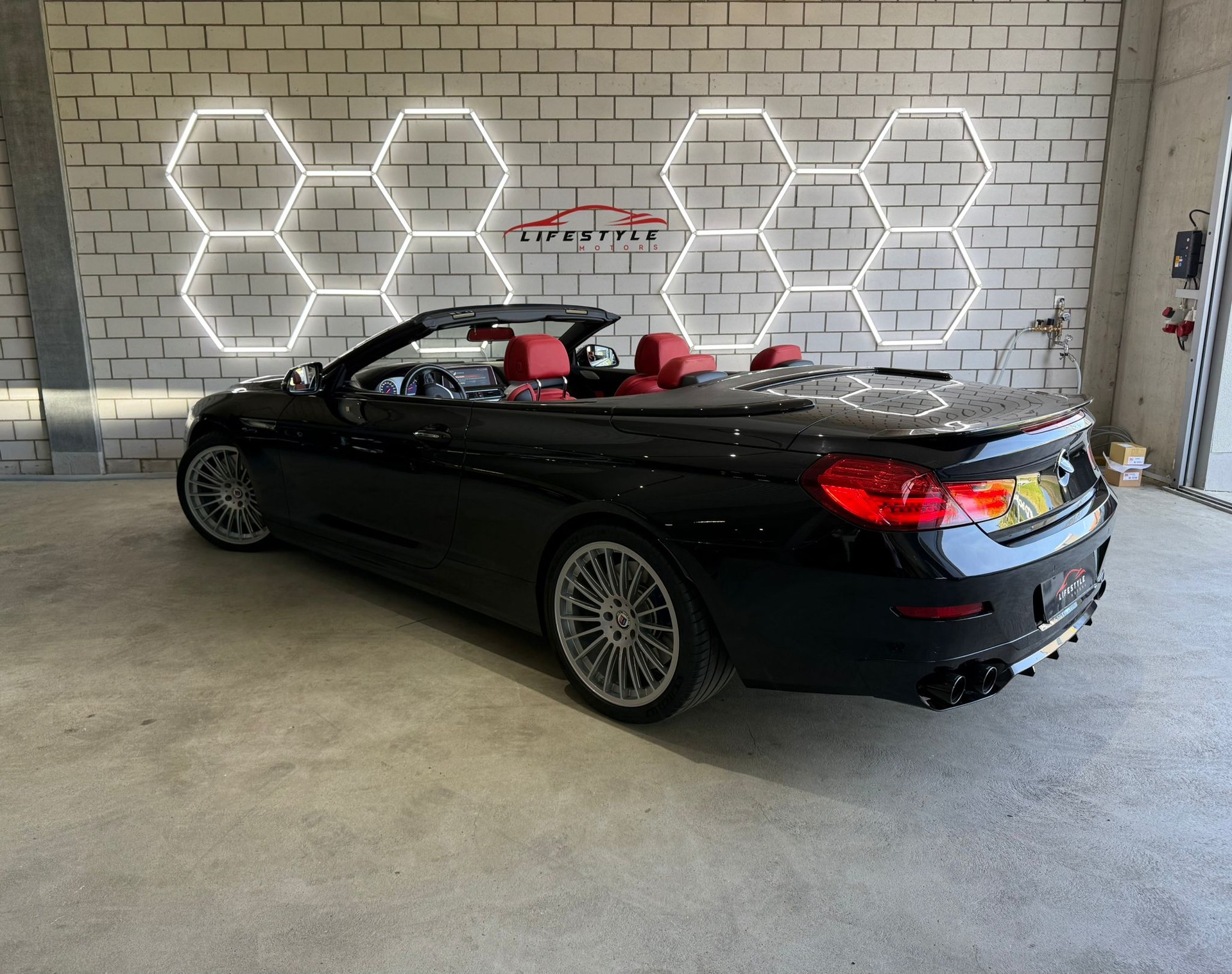 BMW-ALPINA B6 BiTurbo 4.4 V8 Cabrio Editon 50 Switch-Tronic - 4