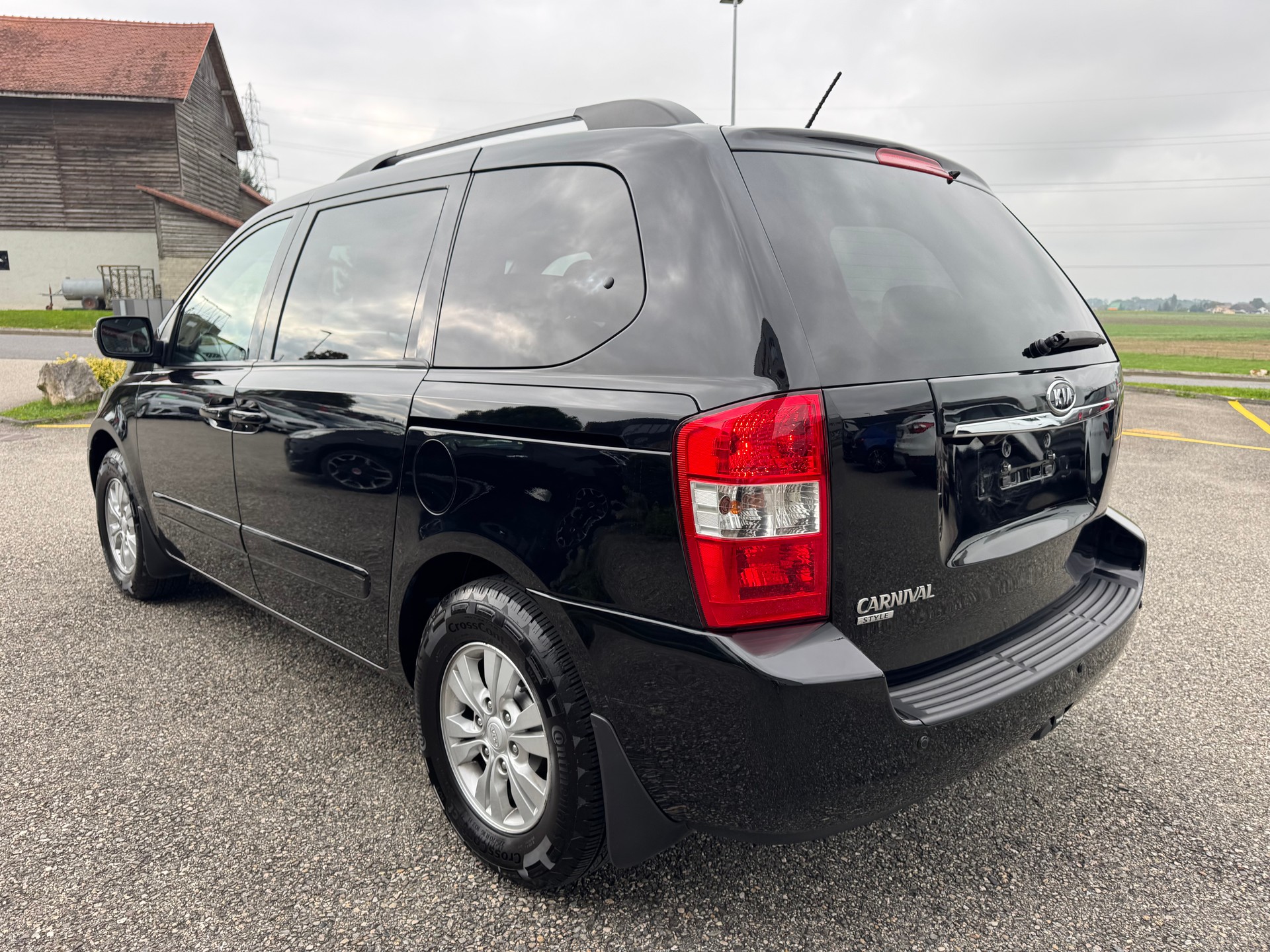 KIA Carnival 2.2 CRDi Style Automatic - 3