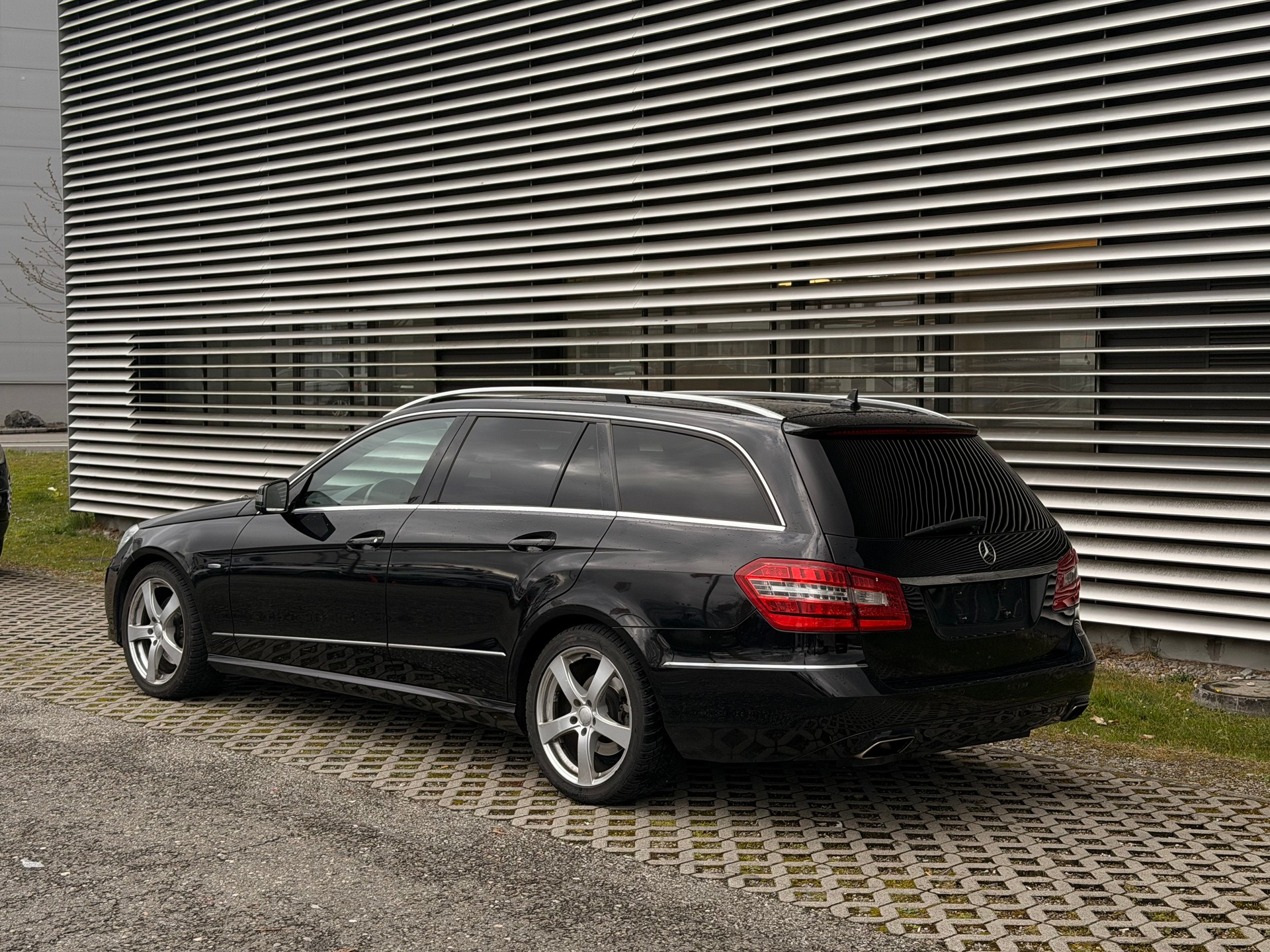 MERCEDES-BENZ E 350 CDI BlueEff. Avantgarde 4Matic 7G-Tronic - 4