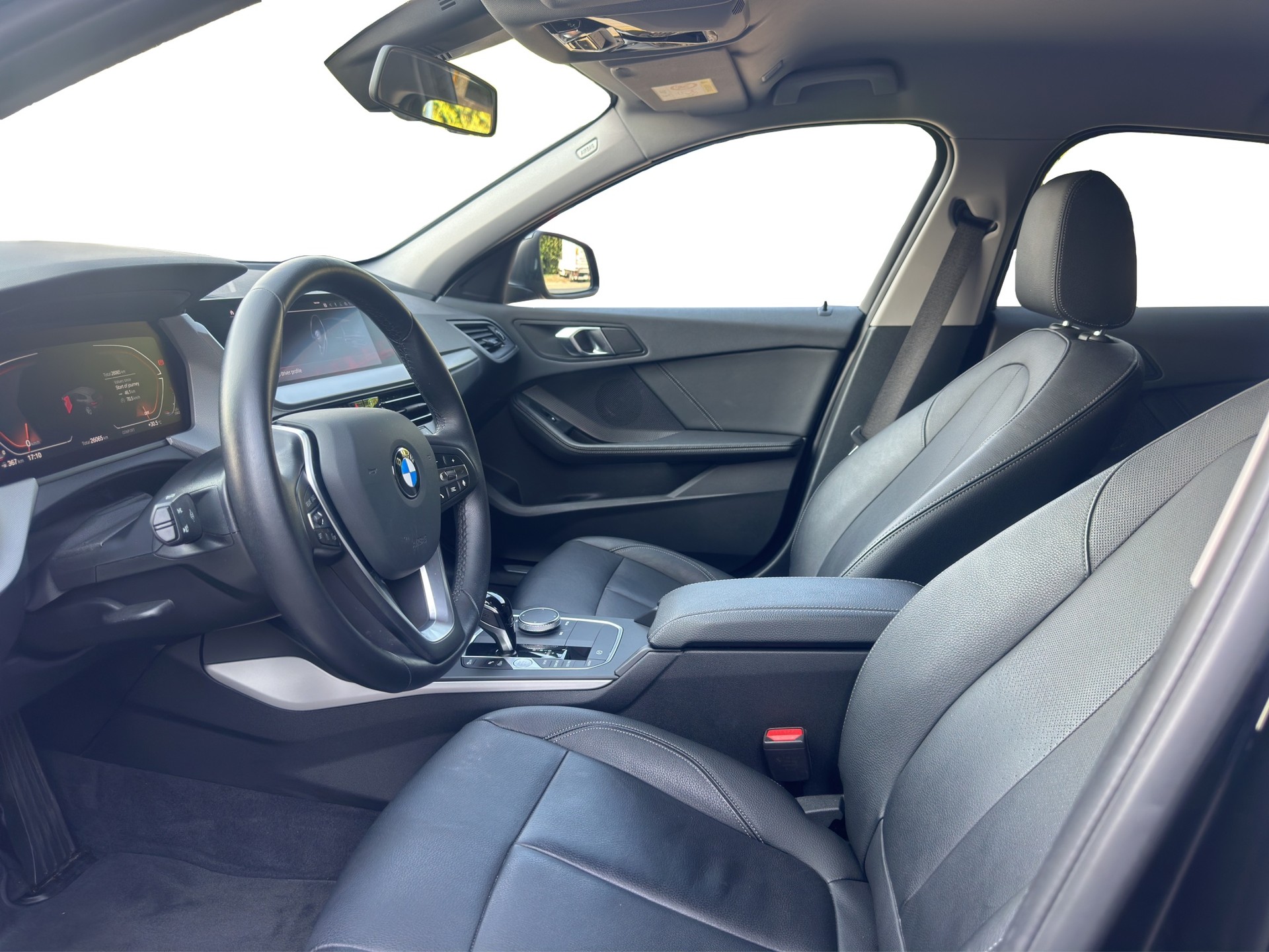 BMW 118i Steptronic - 10