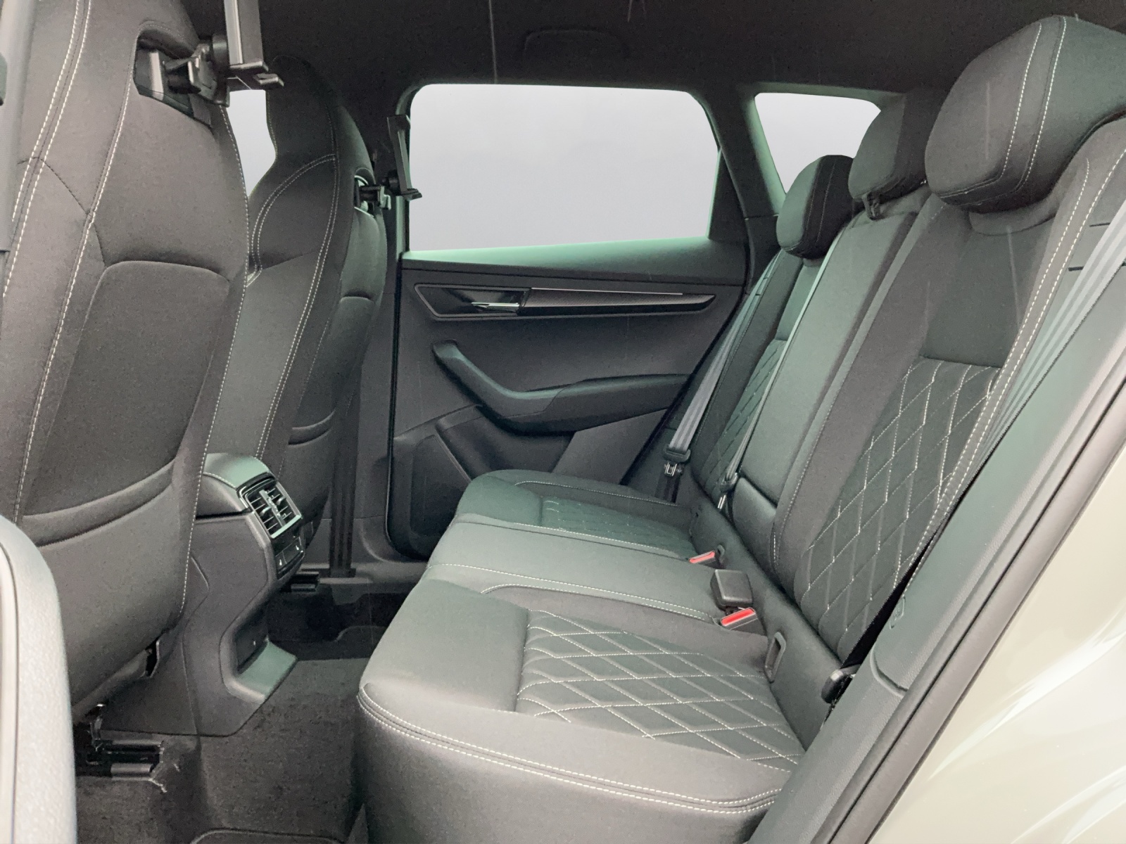 SKODA Karoq 1.5 TSI SportLine DSG - 11