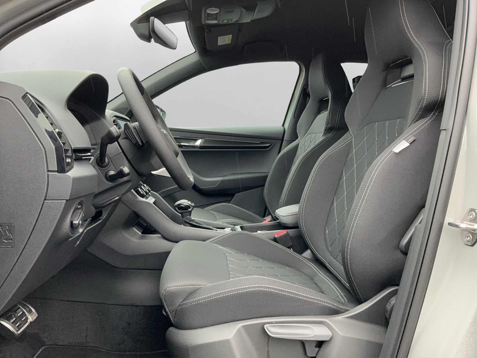 SKODA Karoq 1.5 TSI SportLine DSG - 10