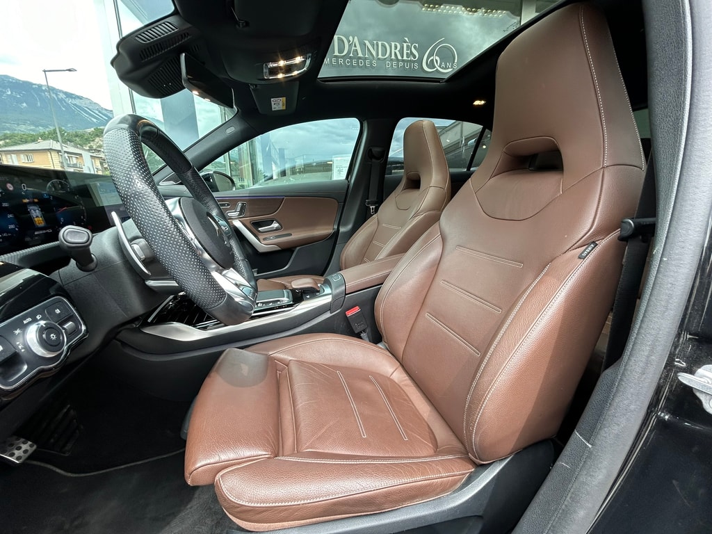 MERCEDES-BENZ A 35 AMG 4Matic Speedshift - 13