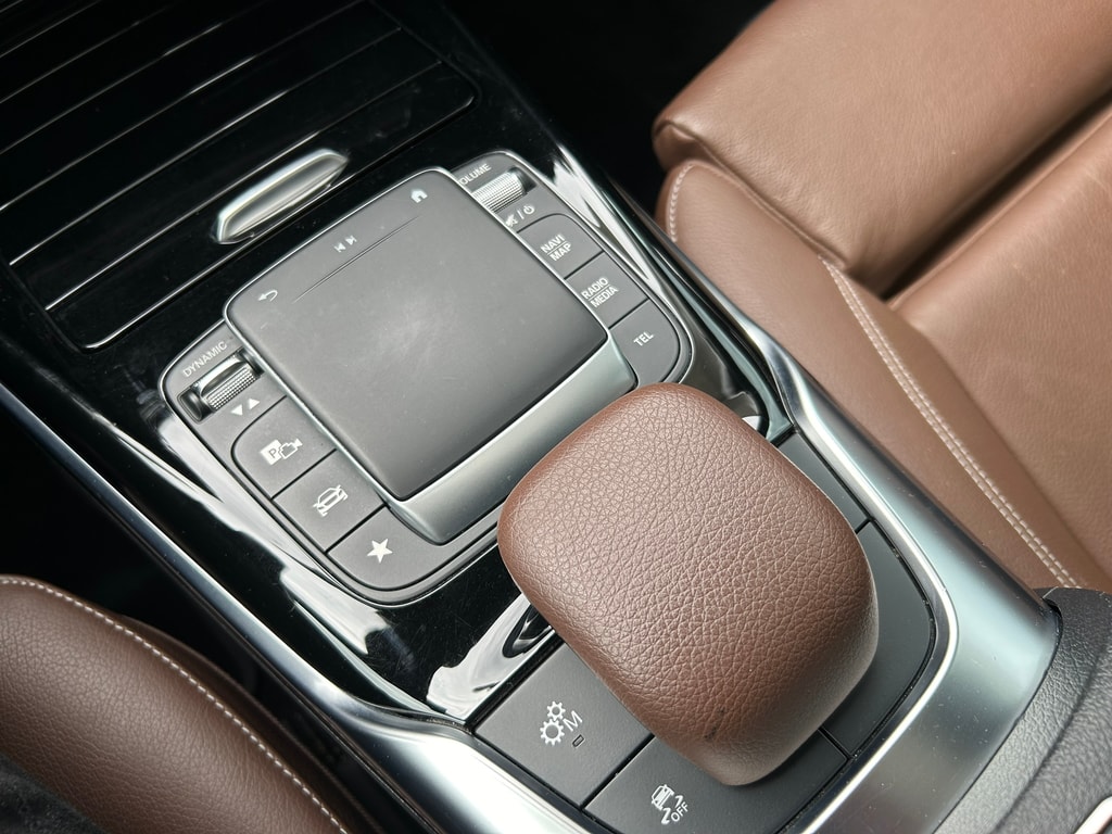 MERCEDES-BENZ A 35 AMG 4Matic Speedshift - 12