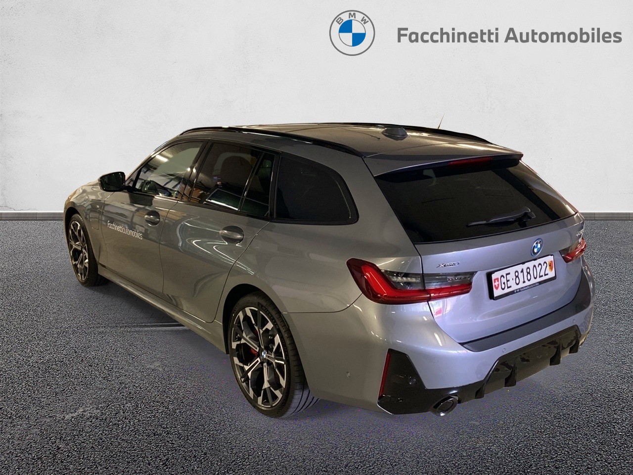 BMW 330e x DriveTouring Steptronic M Sport Pro - 3