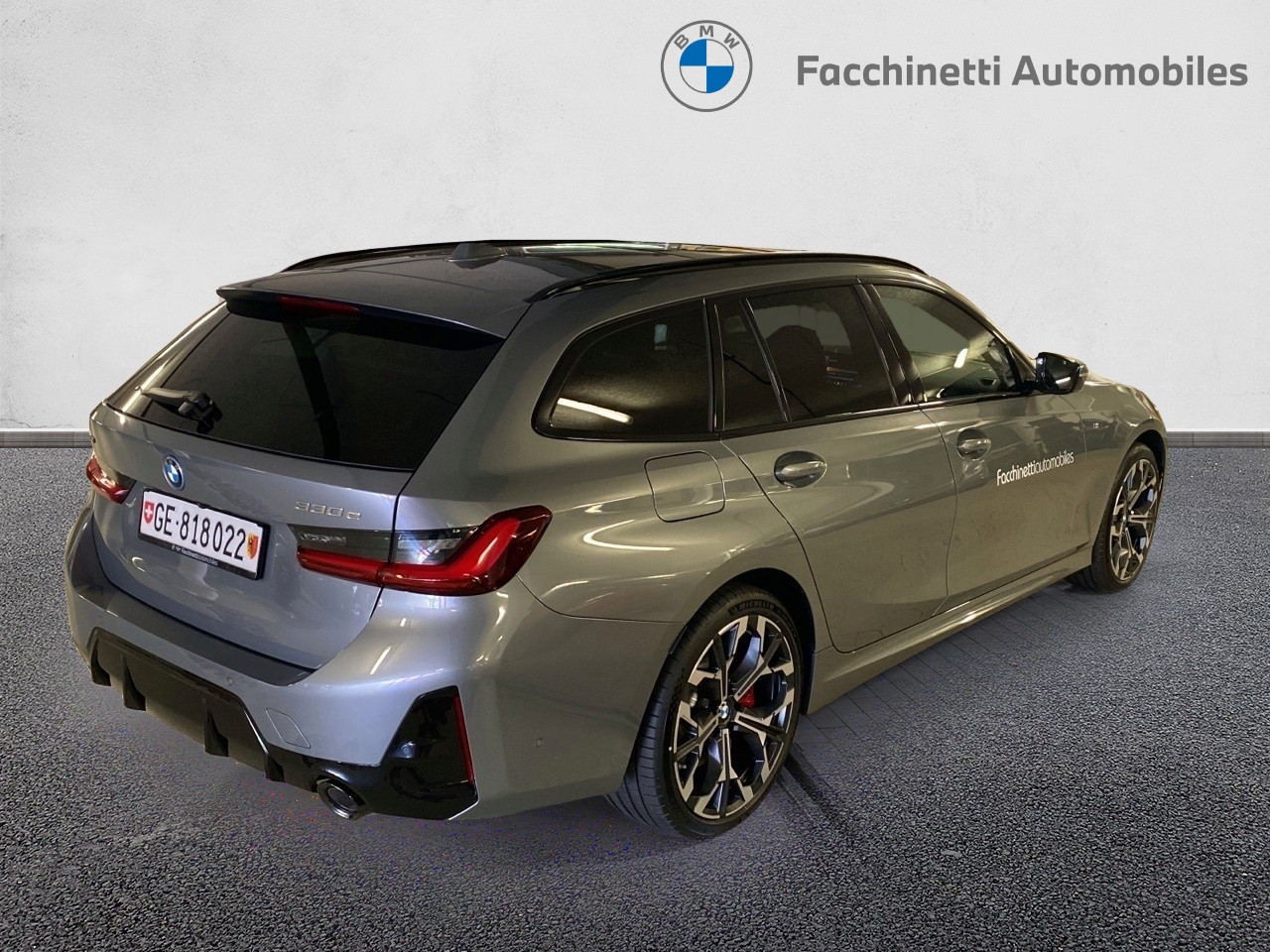 BMW 330e x DriveTouring Steptronic M Sport Pro - 5