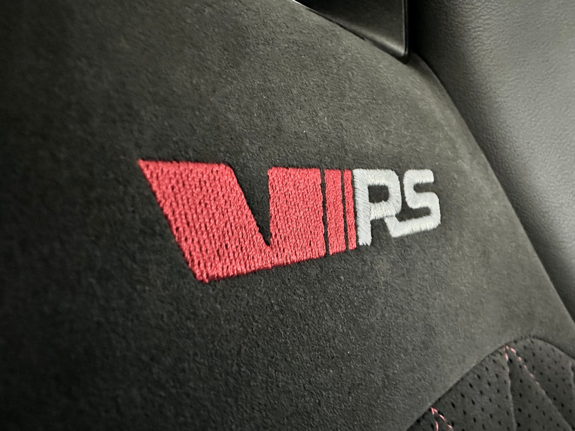 SKODA Kodiaq 2.0 Bi-TDI SCR RS 4x4 DSG - 23