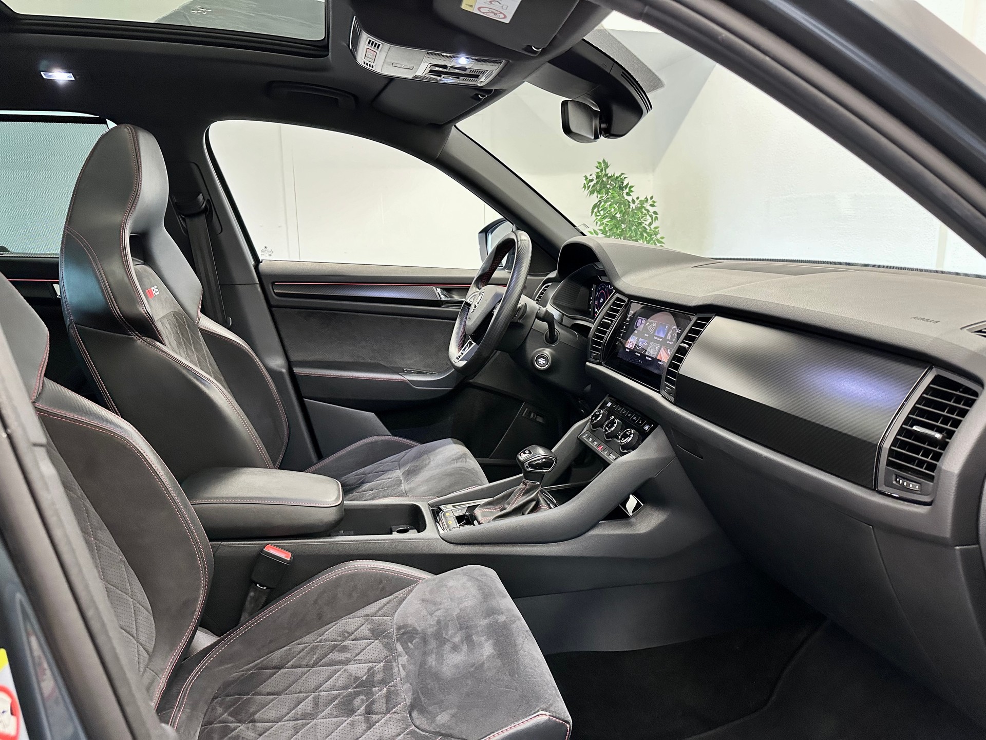 SKODA Kodiaq 2.0 Bi-TDI SCR RS 4x4 DSG - 16
