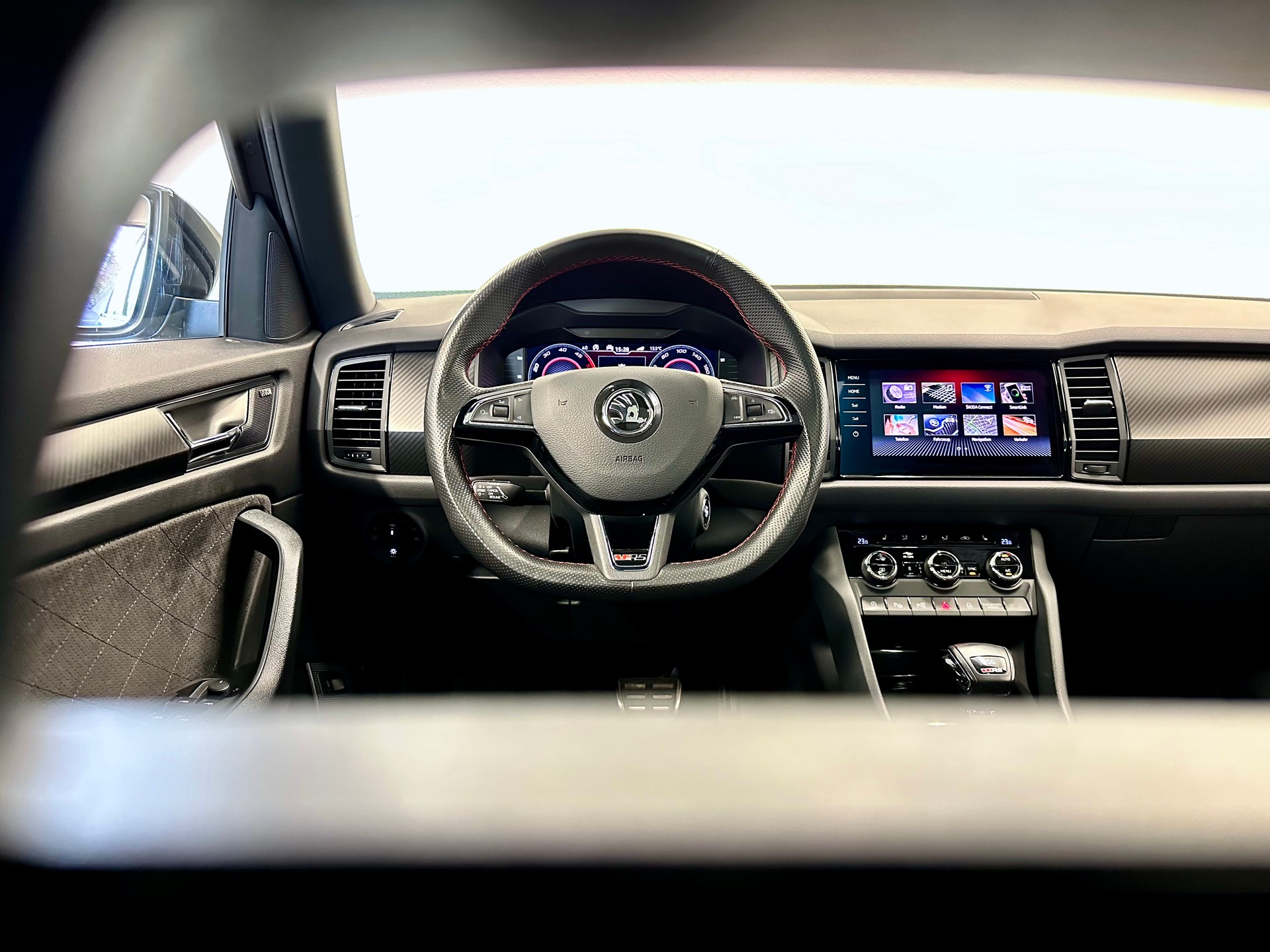 SKODA Kodiaq 2.0 Bi-TDI SCR RS 4x4 DSG - 14