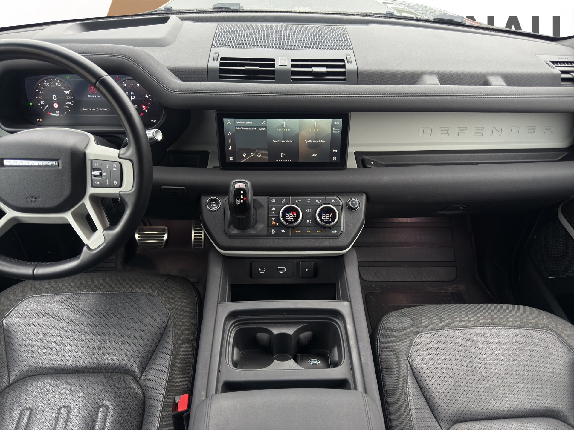 LAND ROVER Defender 90 3.0 D I6 250 SE - 16