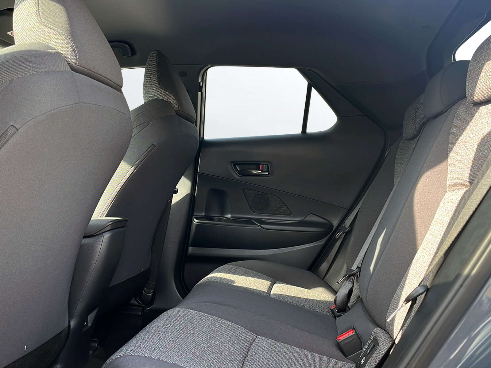 TOYOTA C-HR 1.8 HSD CVT Swiss Edition Storm Grey met. - 9