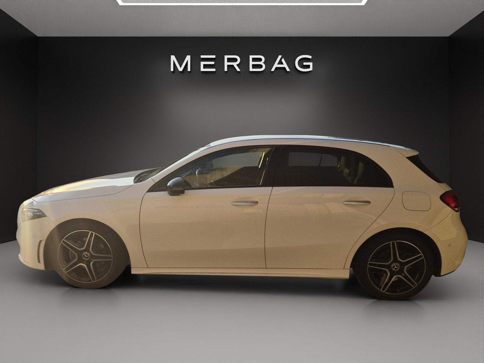 MERCEDES-BENZ A 180 Night Star AMG Line 7G-DCT - 2