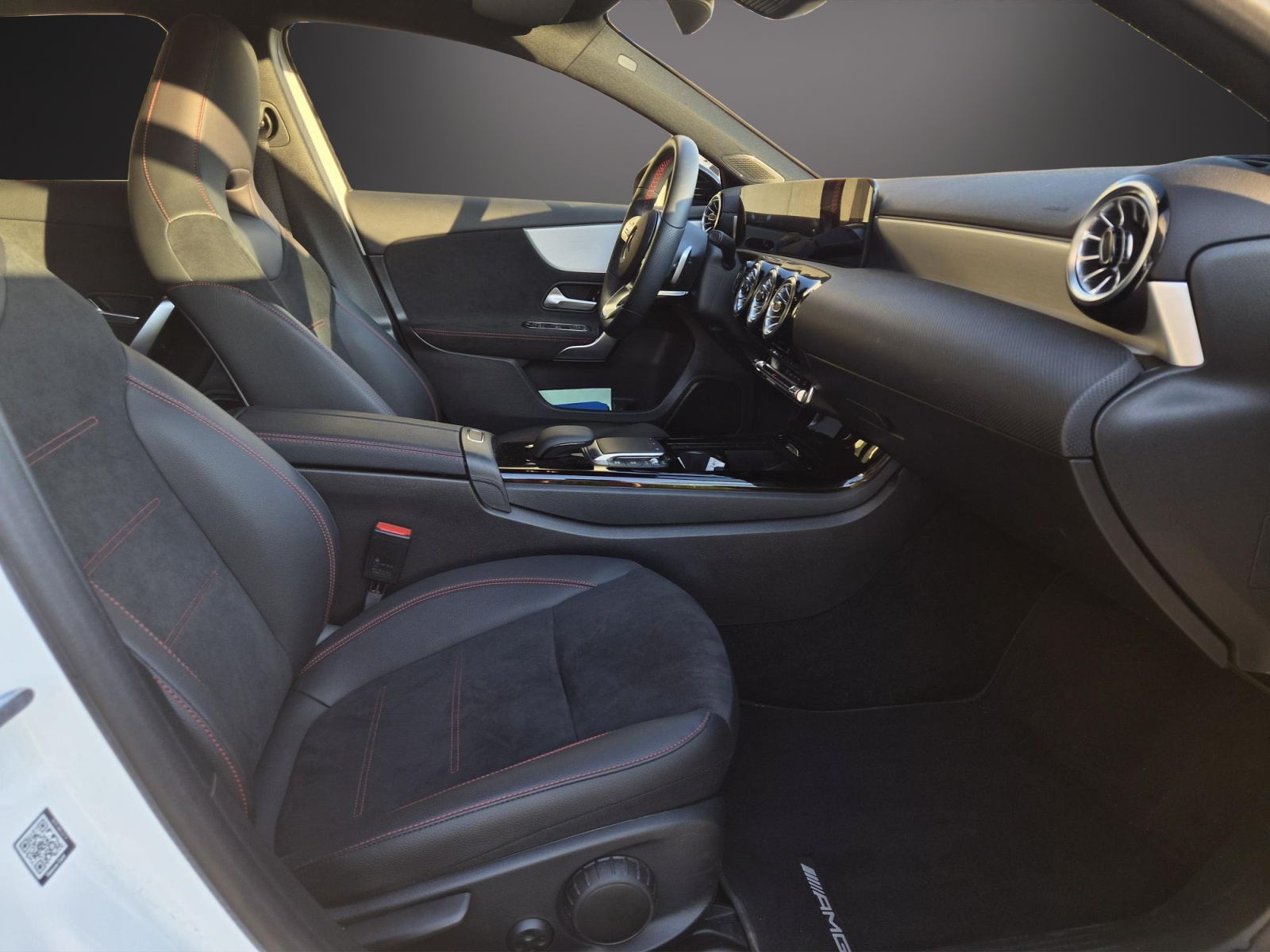 MERCEDES-BENZ A 180 Night Star AMG Line 7G-DCT - 7
