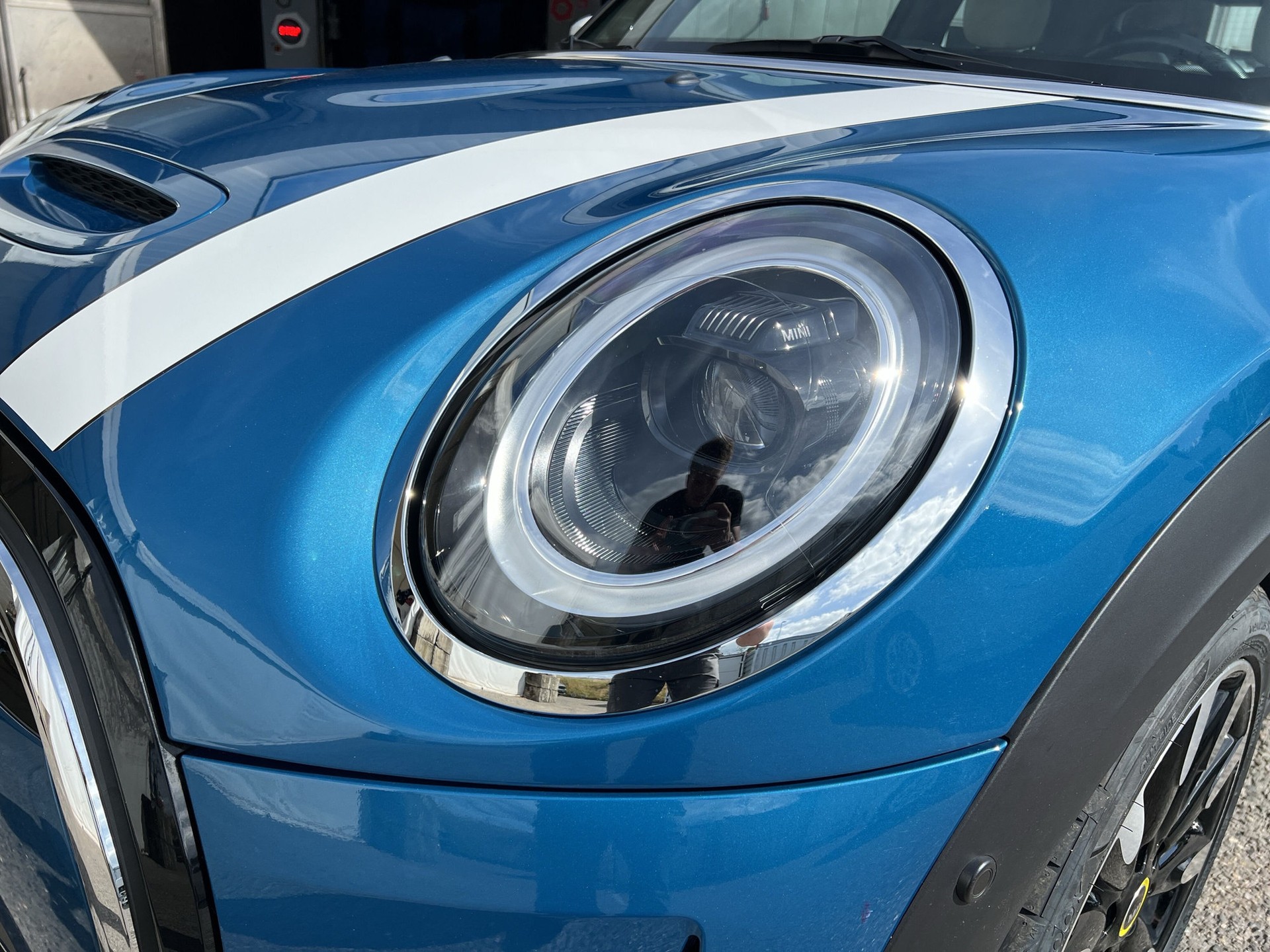 MINI Cooper SE Mosaert Edition - 17