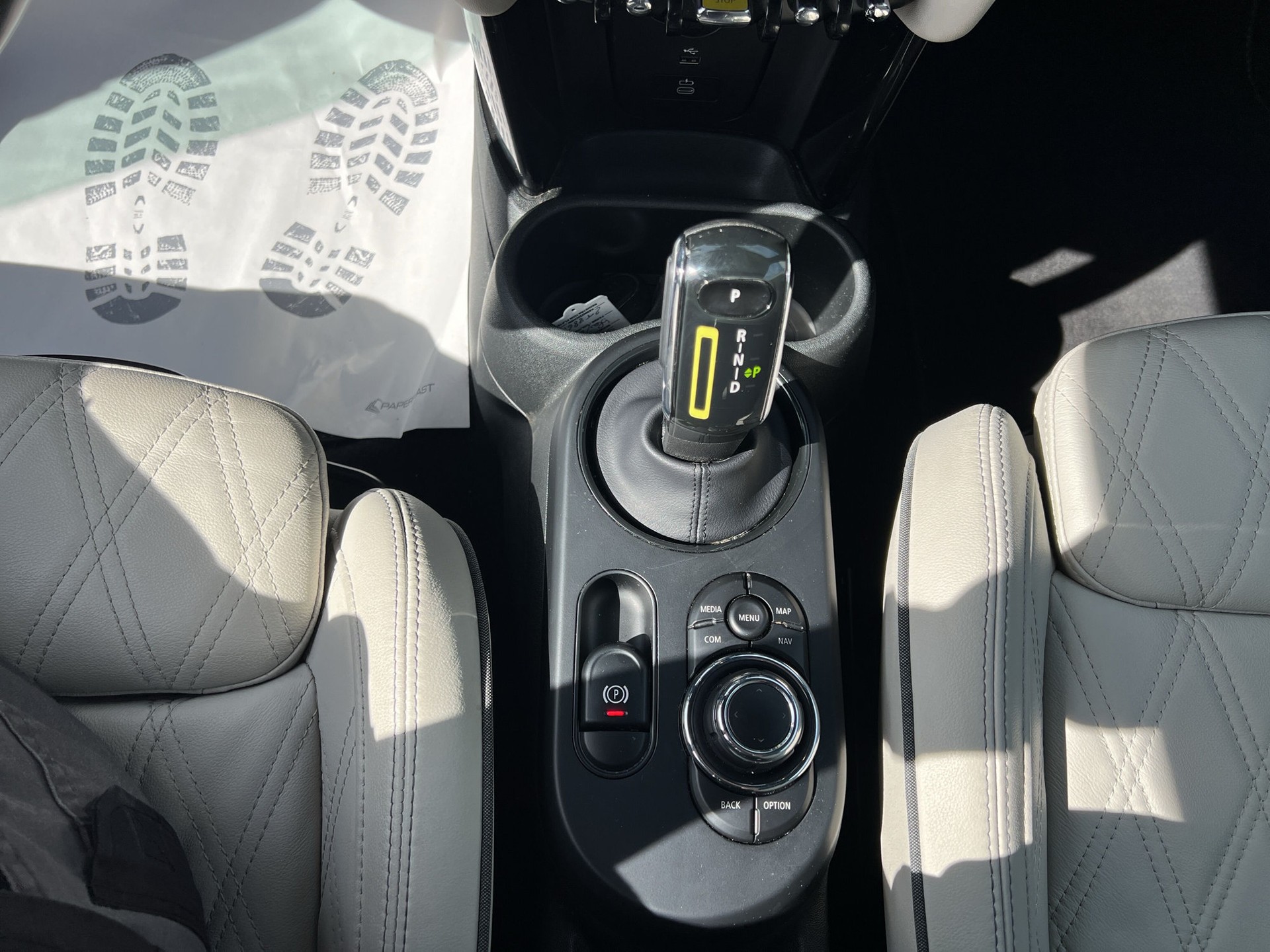 MINI Cooper SE Mosaert Edition - 12
