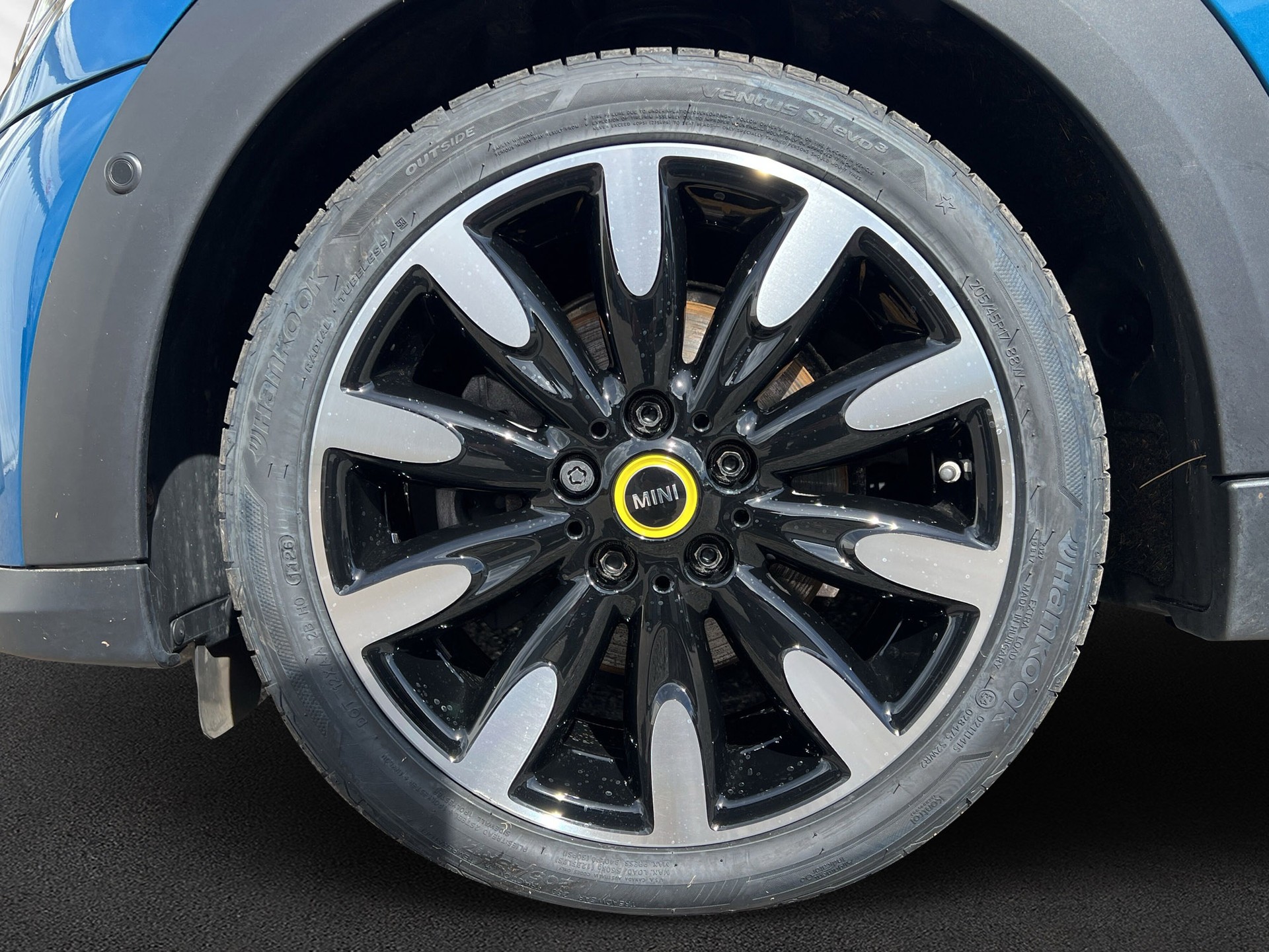 MINI Cooper SE Mosaert Edition - 9
