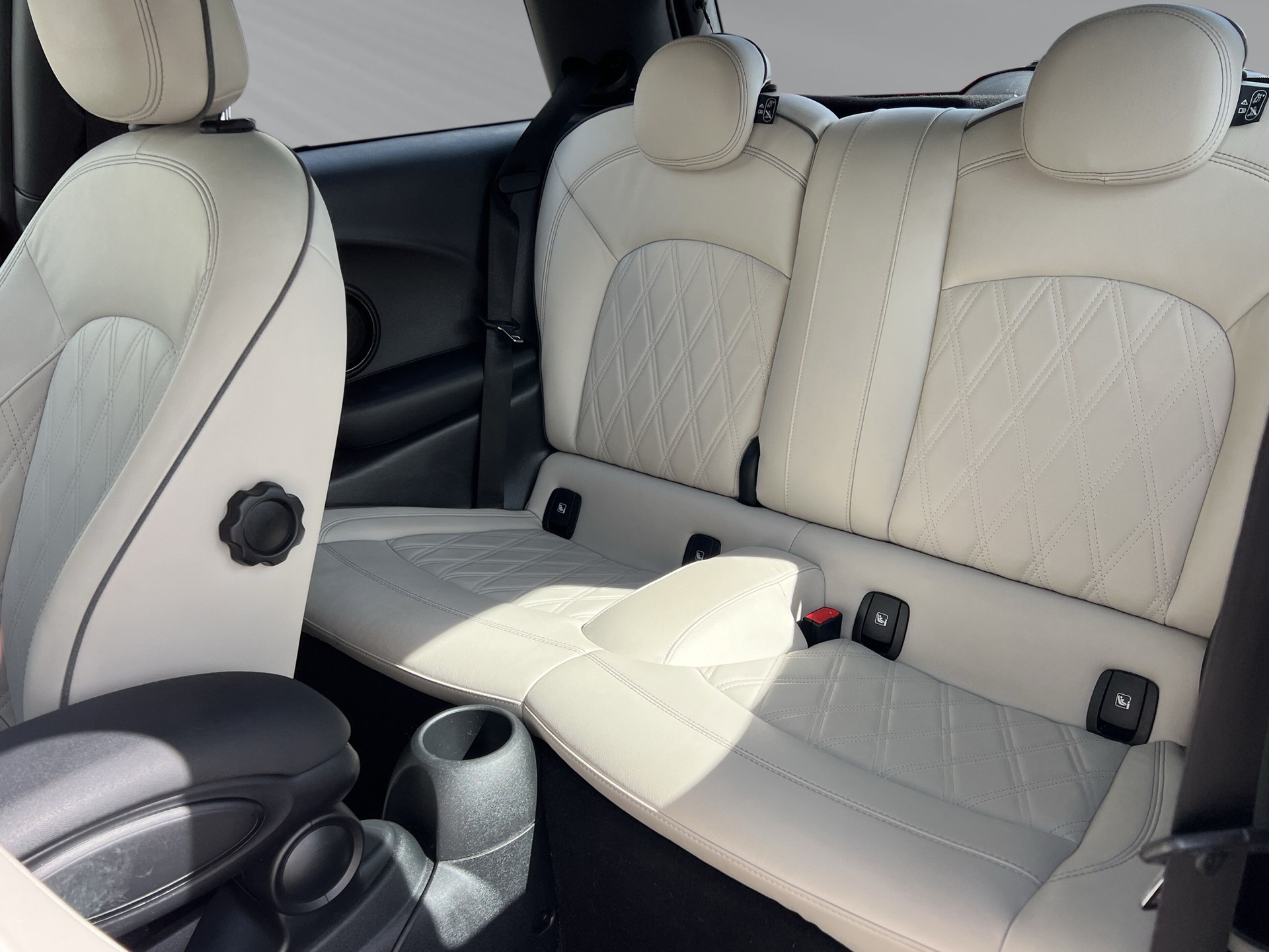 MINI Cooper SE Mosaert Edition - 7