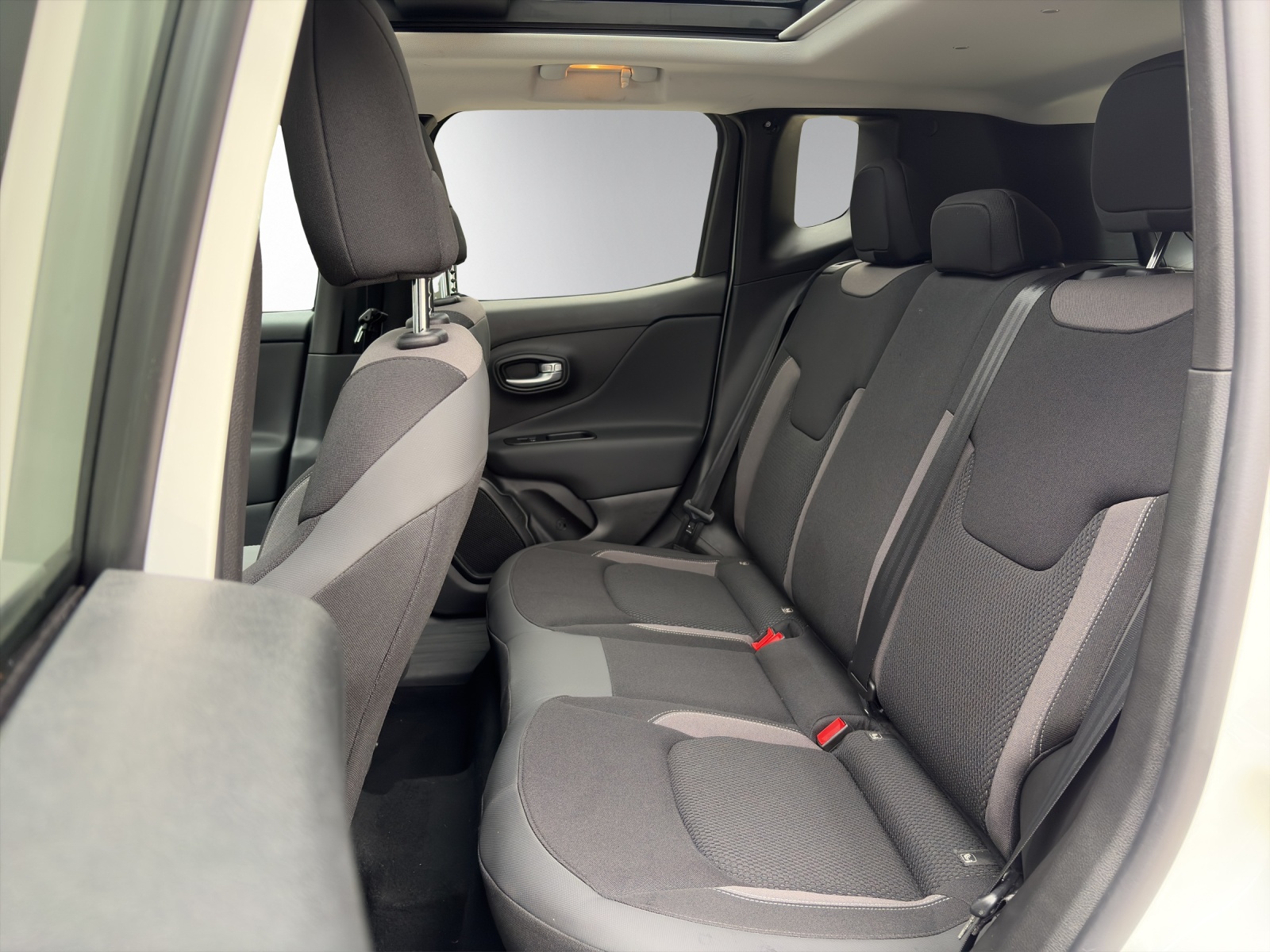 JEEP Renegade 1.3 T PHEV Swiss Limited Sky AWD - 6