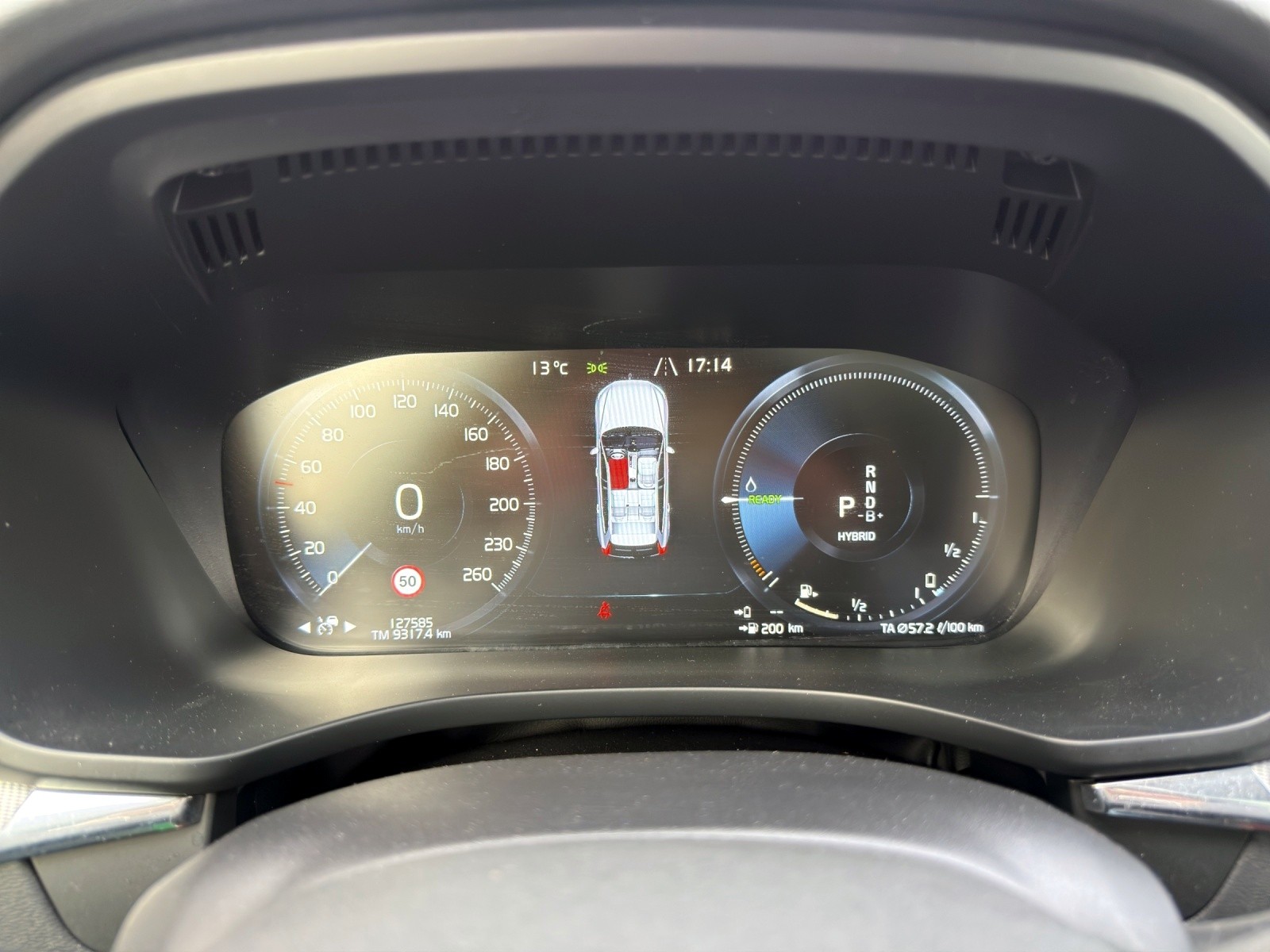 VOLVO XC60 2.0 T8 TE R-Design eAWD - 10