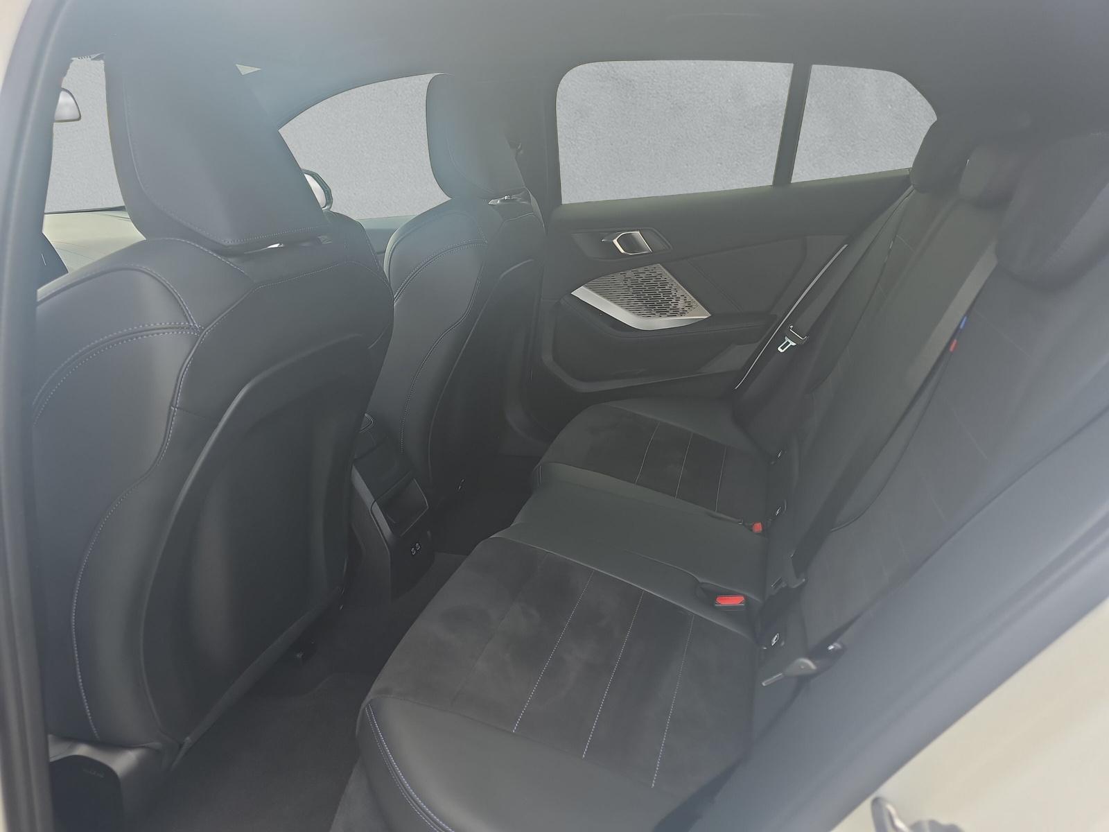 BMW 120i M Sport F70 (CH) AHK - 12